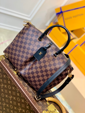 LV Boétie MM N45283