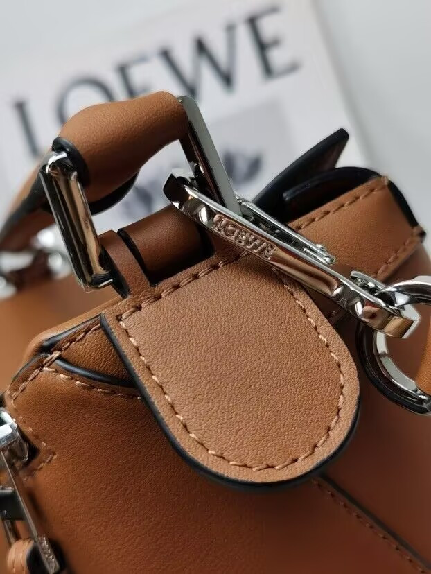 L0ew* small puzzle bag in classic calfskin 24x10.5x16.5cm