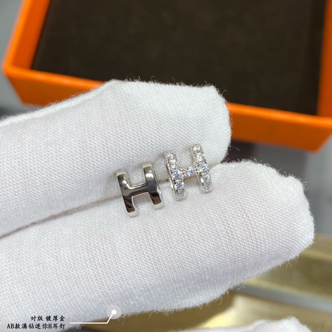 hermès ab style fully Di*m*nd-encrusted  h  stud earrings