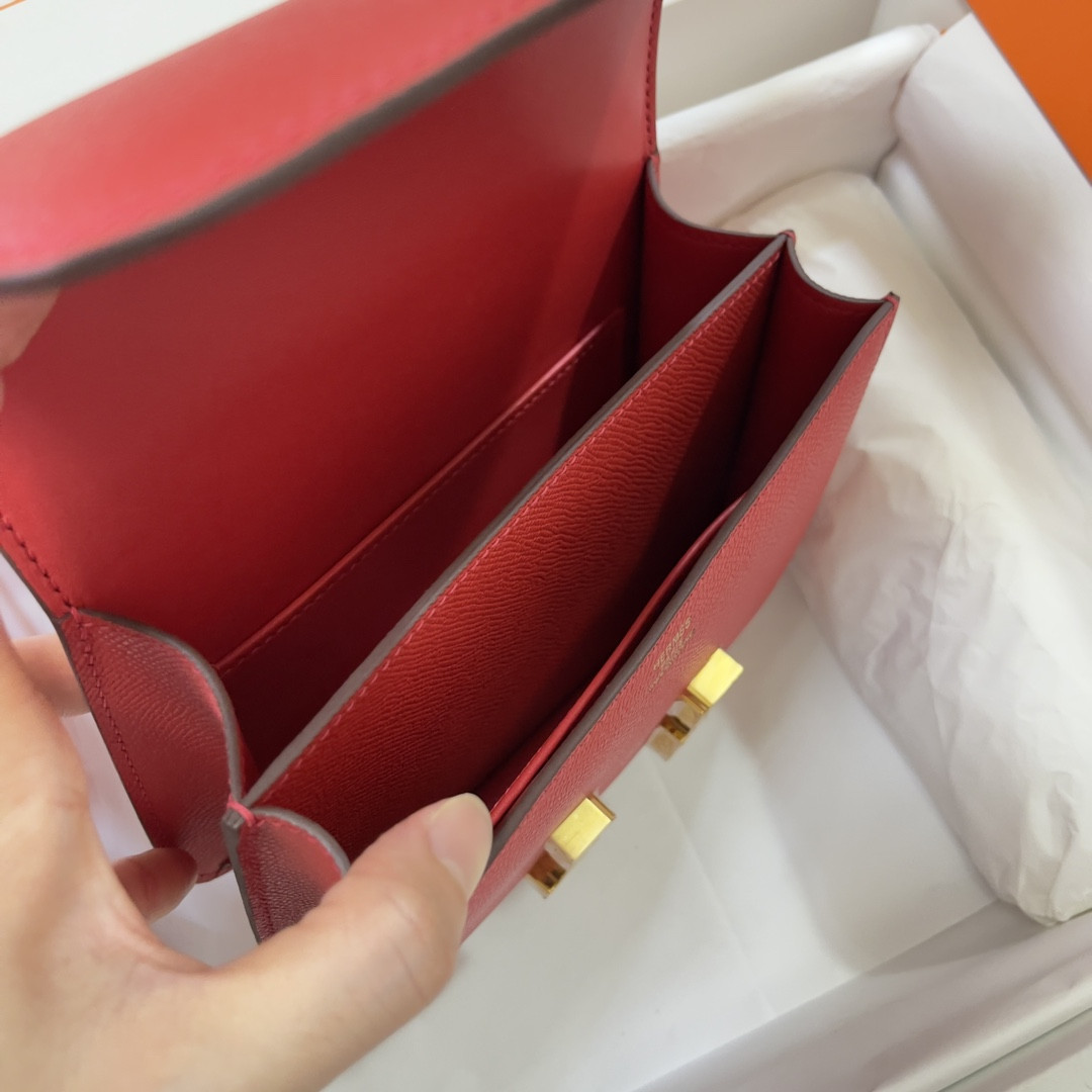 Hermès Constance 19 Epsom Gold Hardware 7.25" x 6.25" x 2.25"