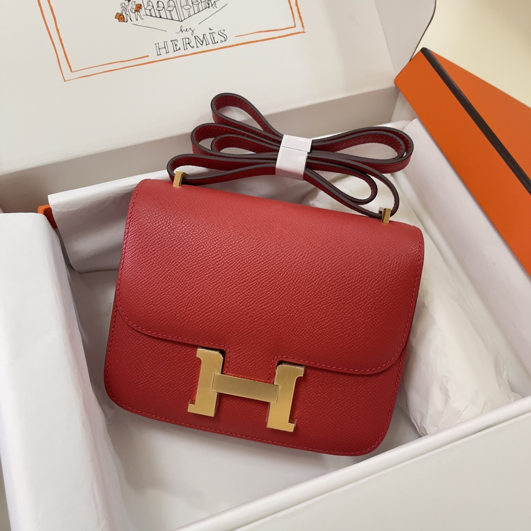 Hermès Constance 19 Epsom Gold Hardware 7.25" x 6.25" x 2.25"