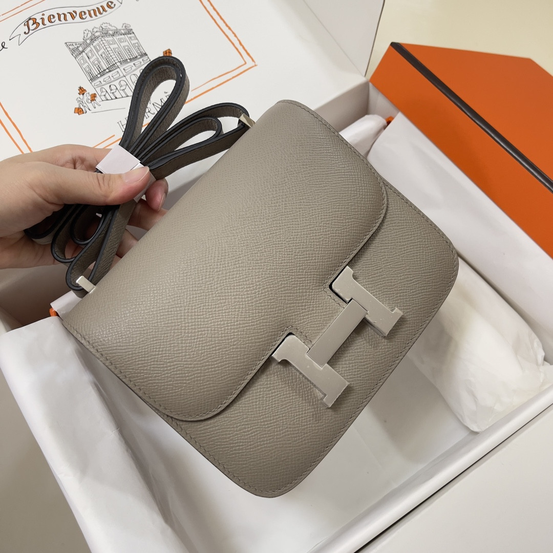 Hermès Constance 19 Epsom Silver Hardware 7.25" x 6.25" x 2.25"
