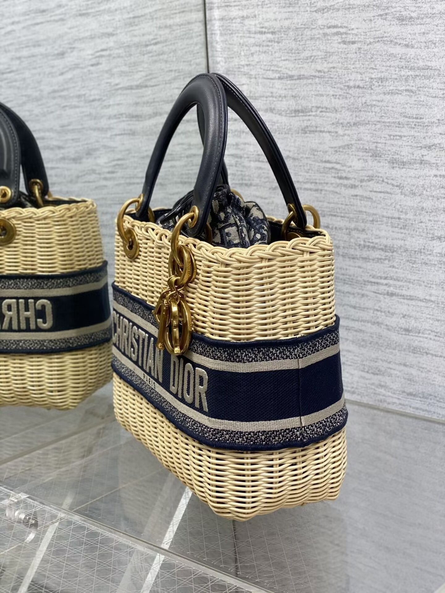 D*or medium lady D*or bag 24x21x12cm