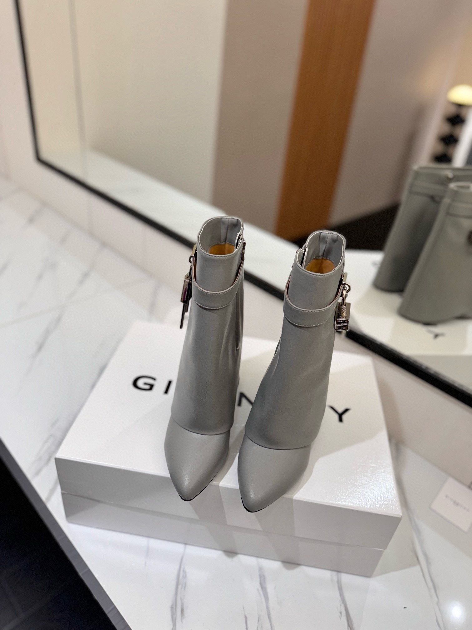 UA Givenchy Boots