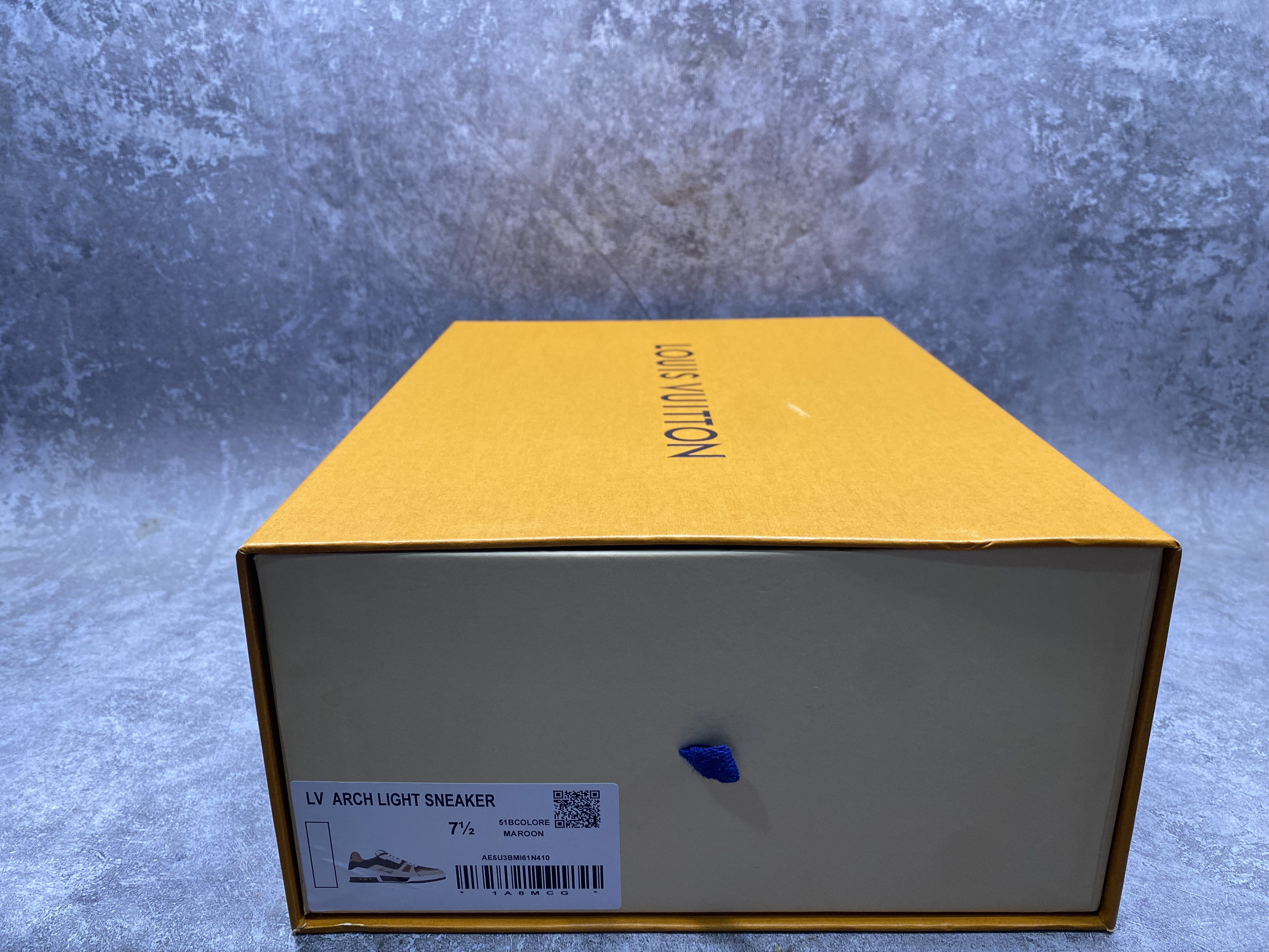 UA LV trainer Sneakers