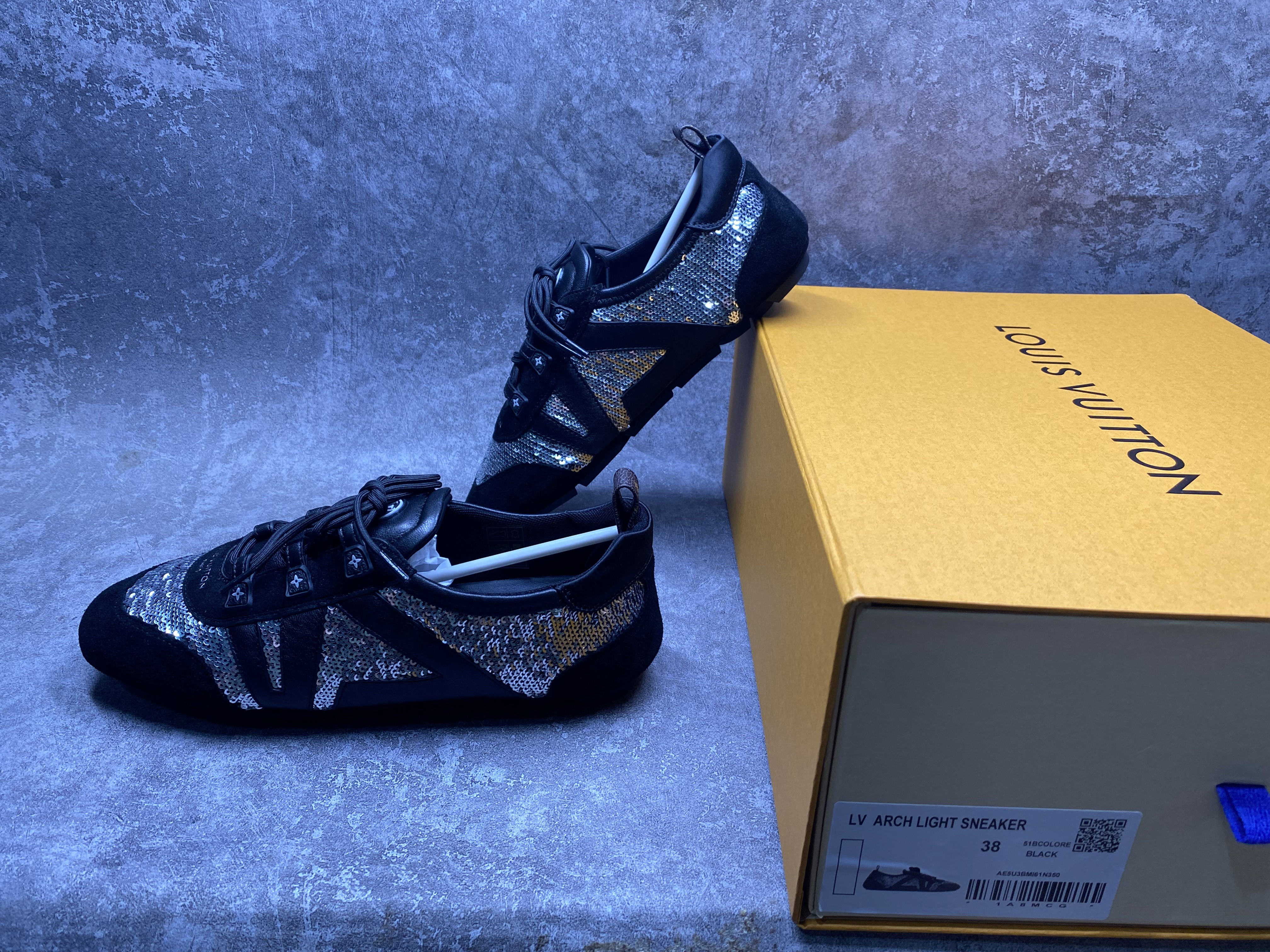 UA LV Sneaker