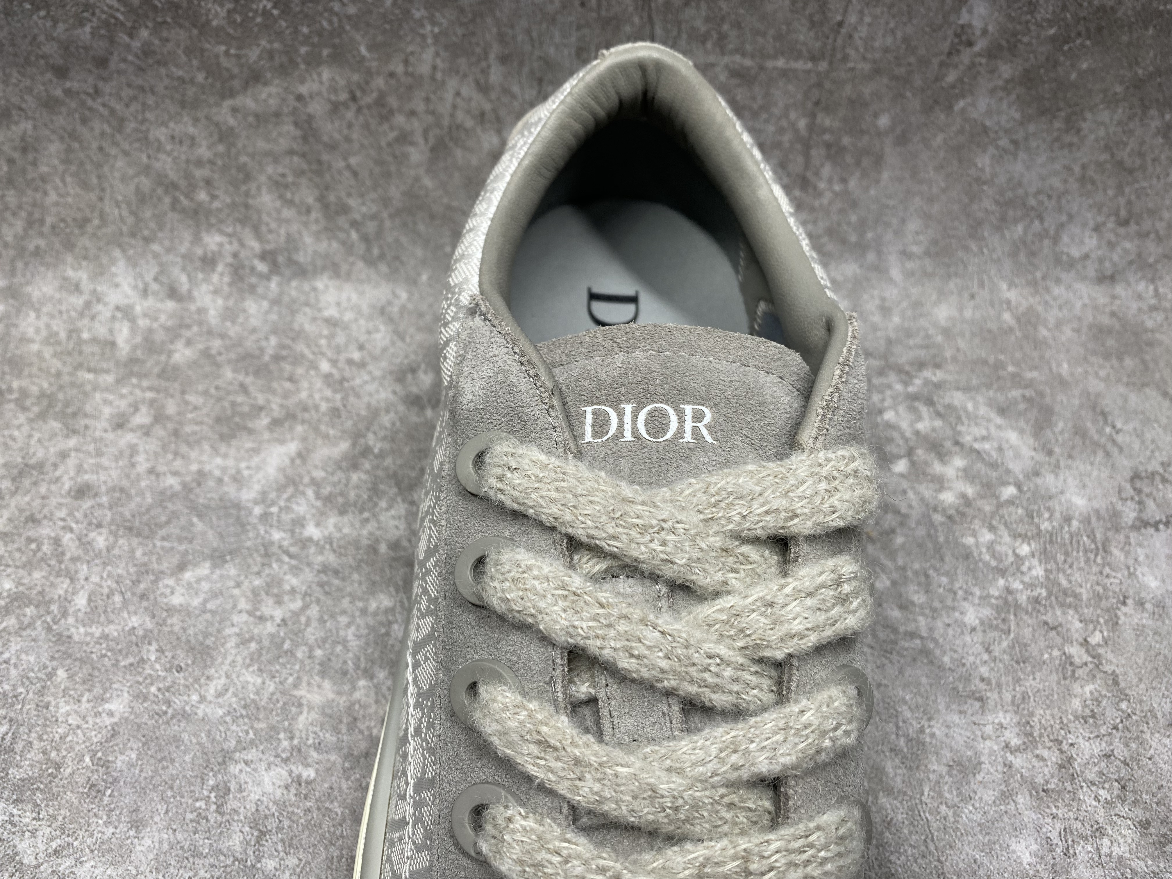 ua D*or b33 sneaker