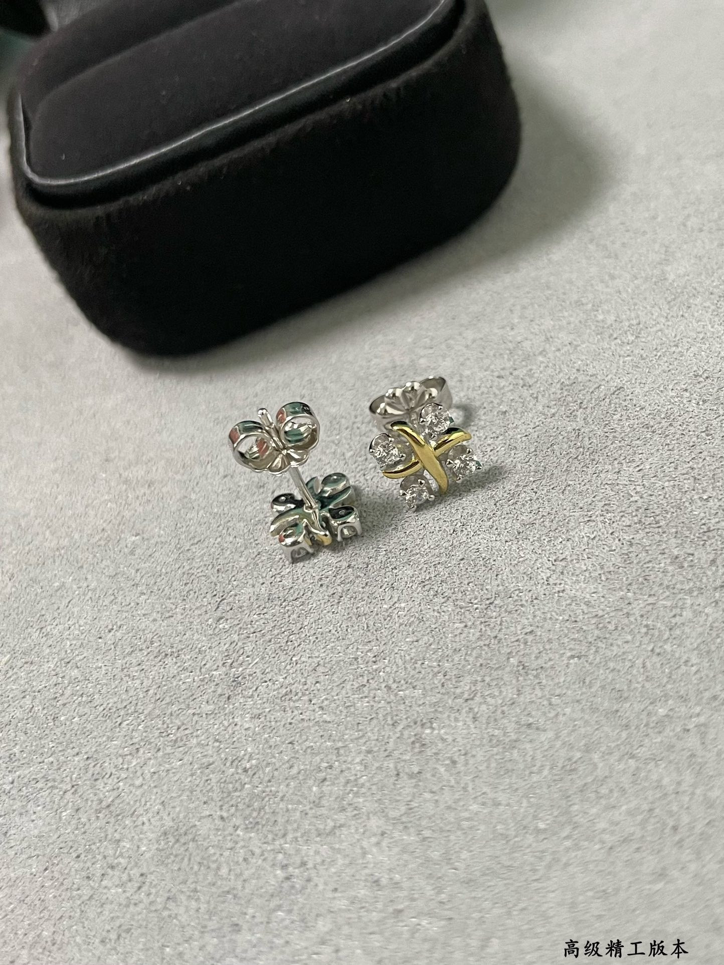 T*f*ny & co. double tone cross earrings