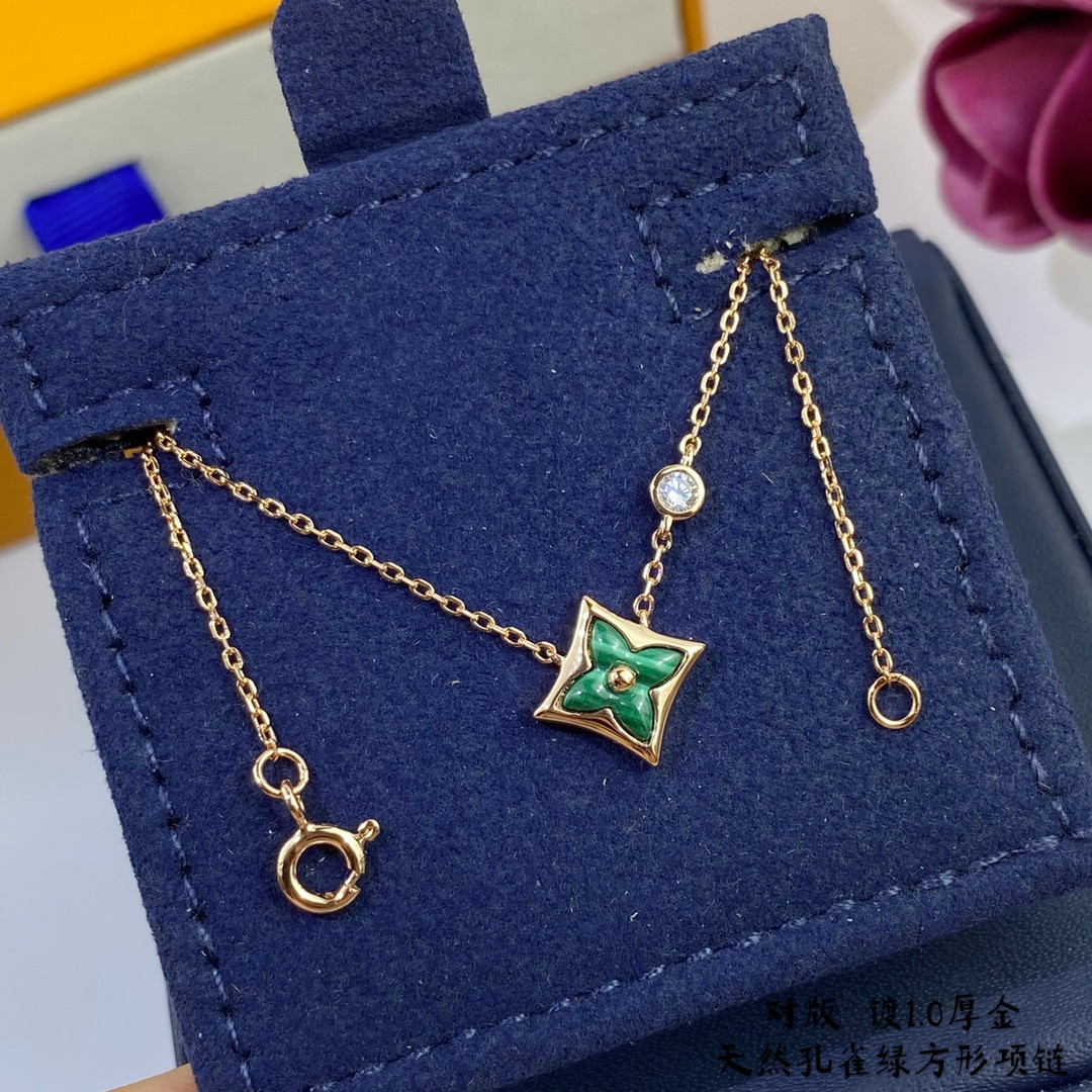 l0*is V*t0n square natural malachite necklace