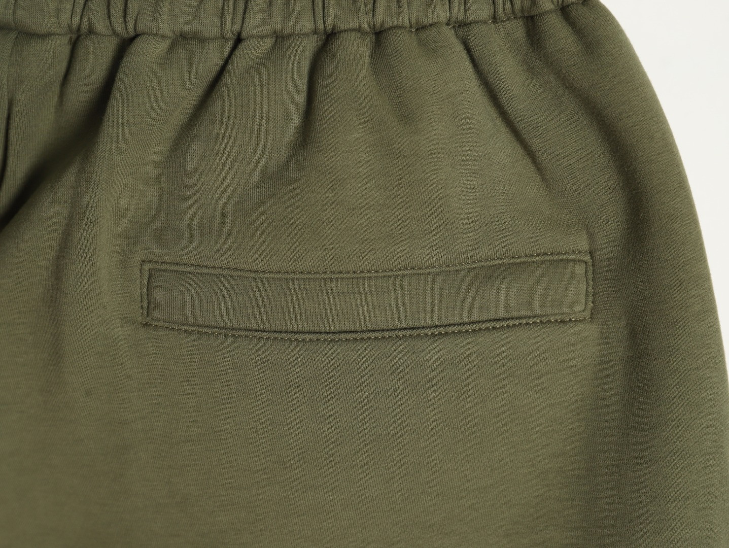 G*u*i guc shorts