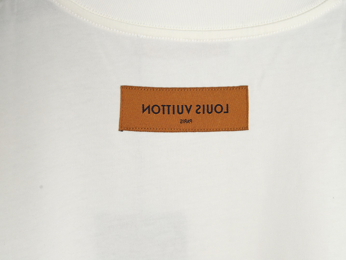 l0*is V*t0n lv short-sleeved t-shirt