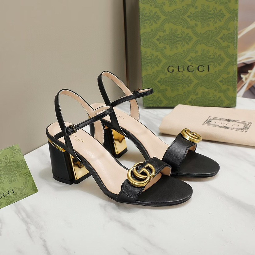 ua G*u*i mid-heel sandal