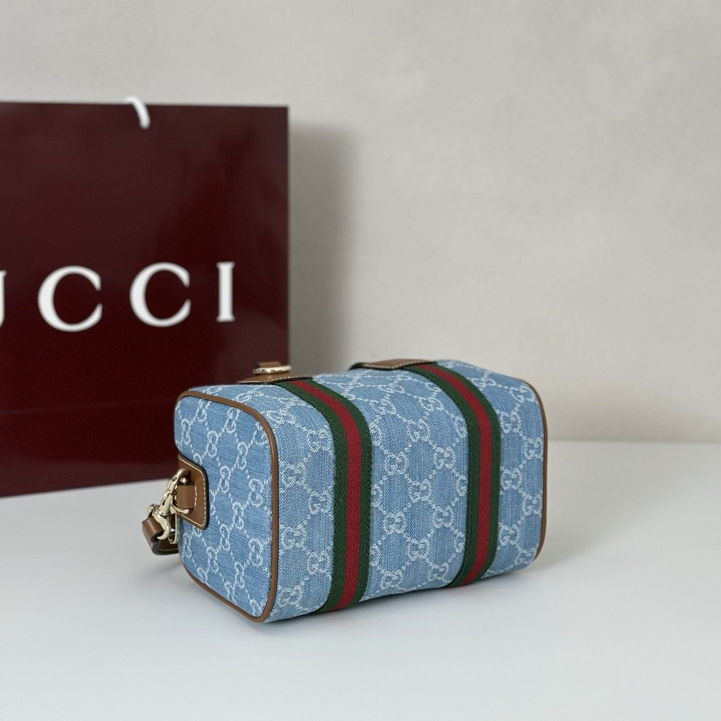 G*u*i mini gg handbag 20x13x13cm