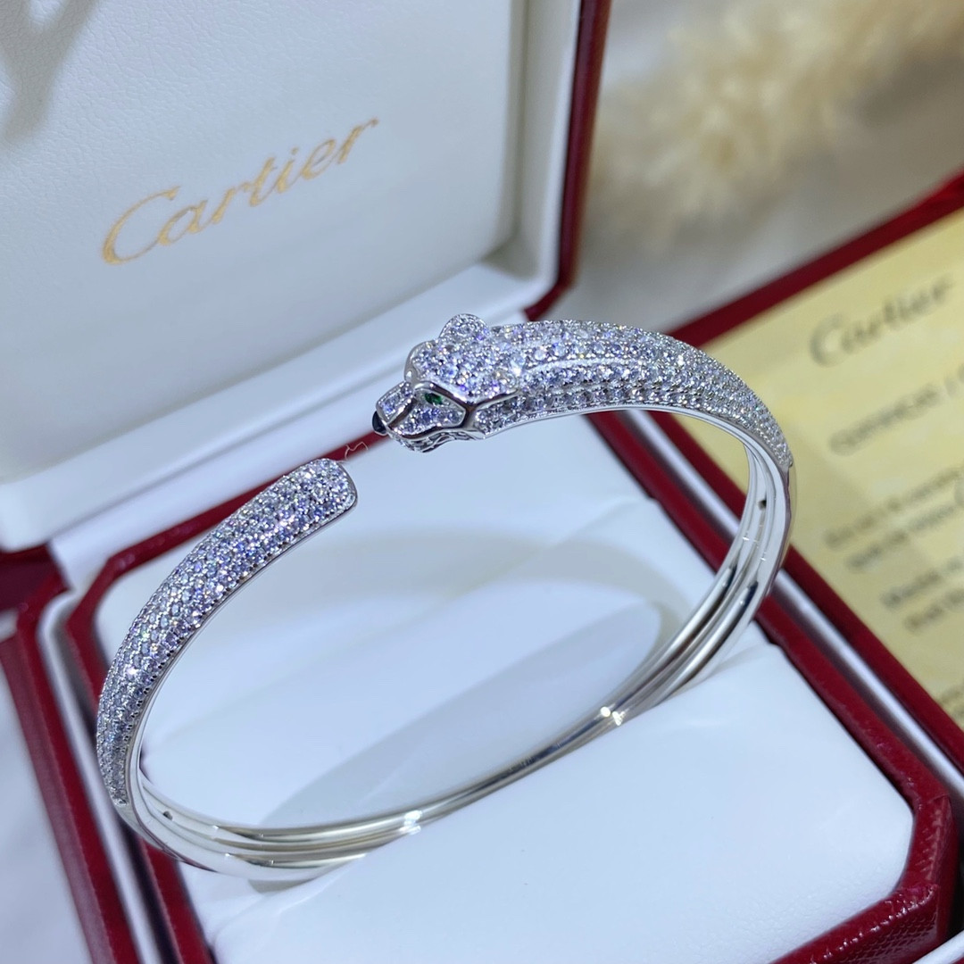 ca*t*er hand-set Di*m*nd thin half Di*m*nd leopard bracelet