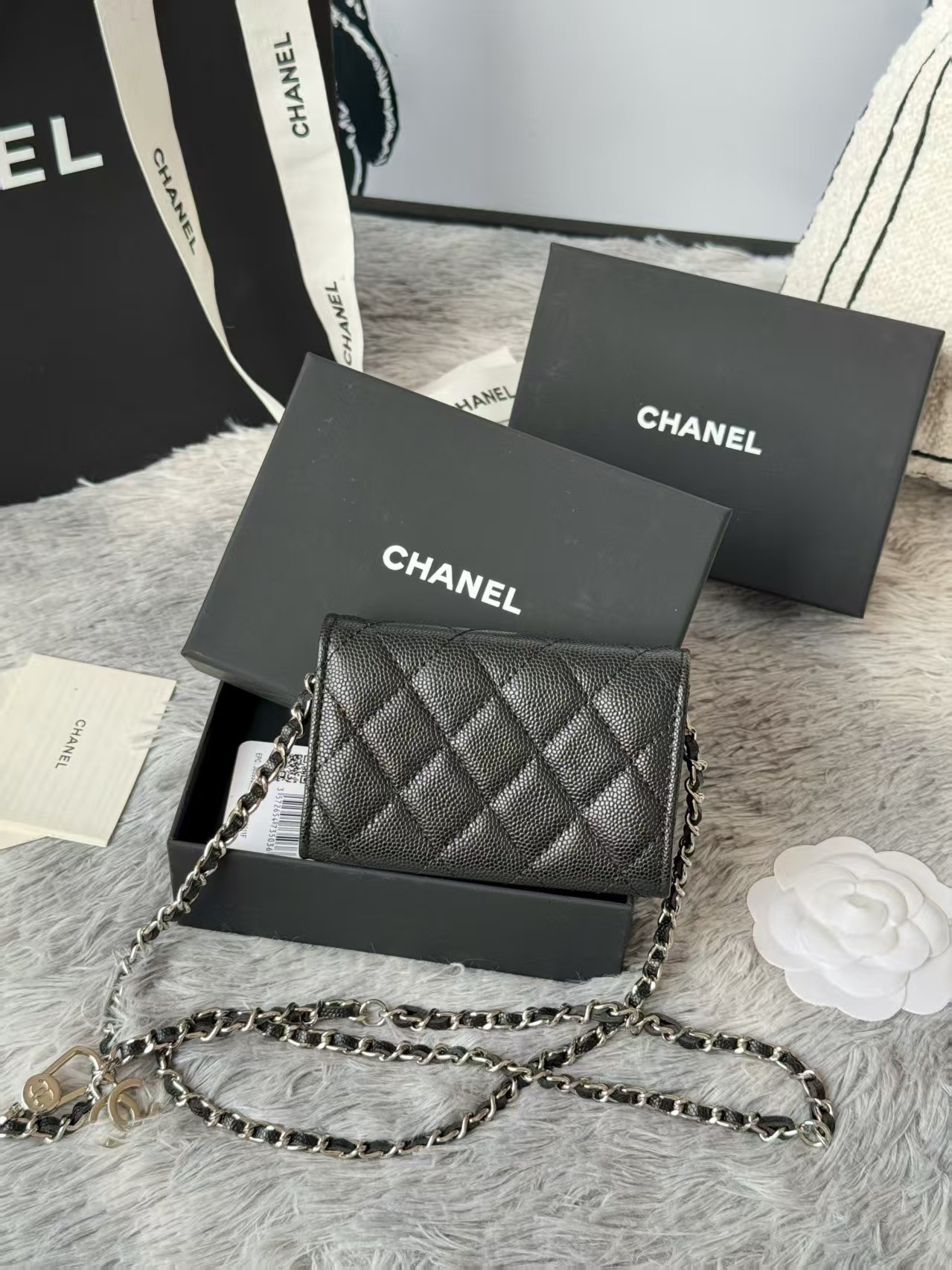 Ch*el wallet on chain 11x7.5x2cm