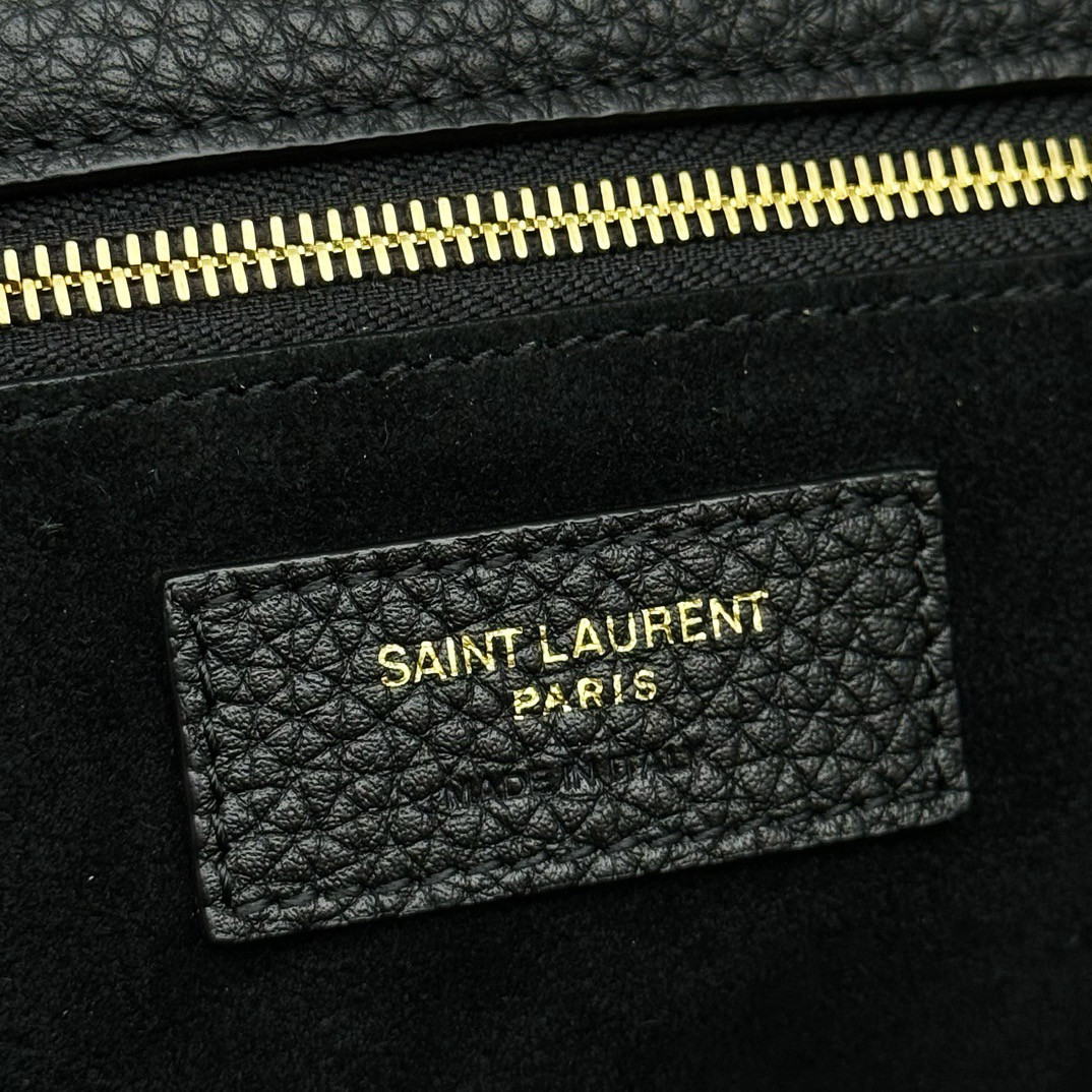 Y*L le 5 À 7 bea in grained leather 50×28×18cm