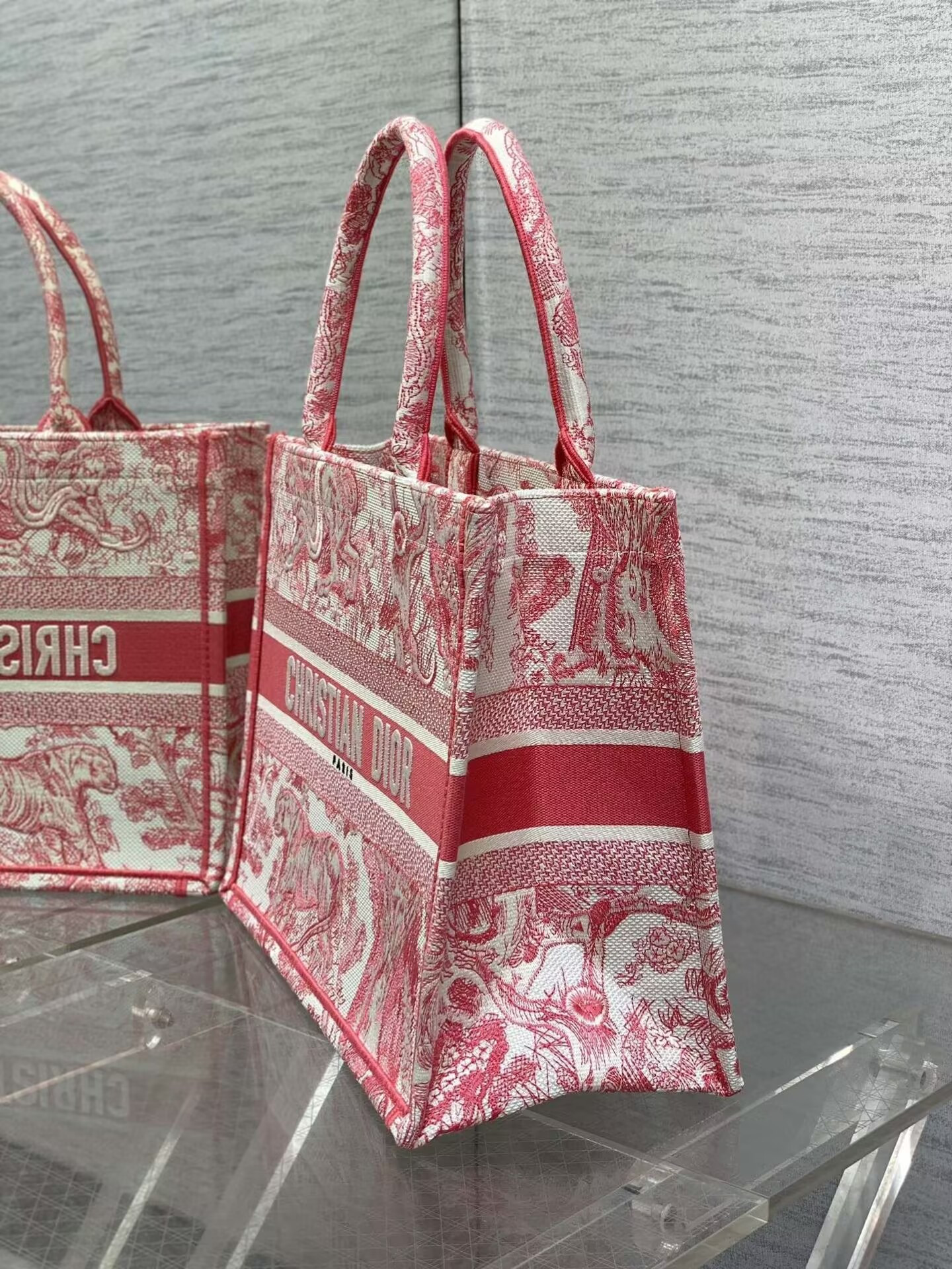 D*or tote 36 x 18 x 28cm