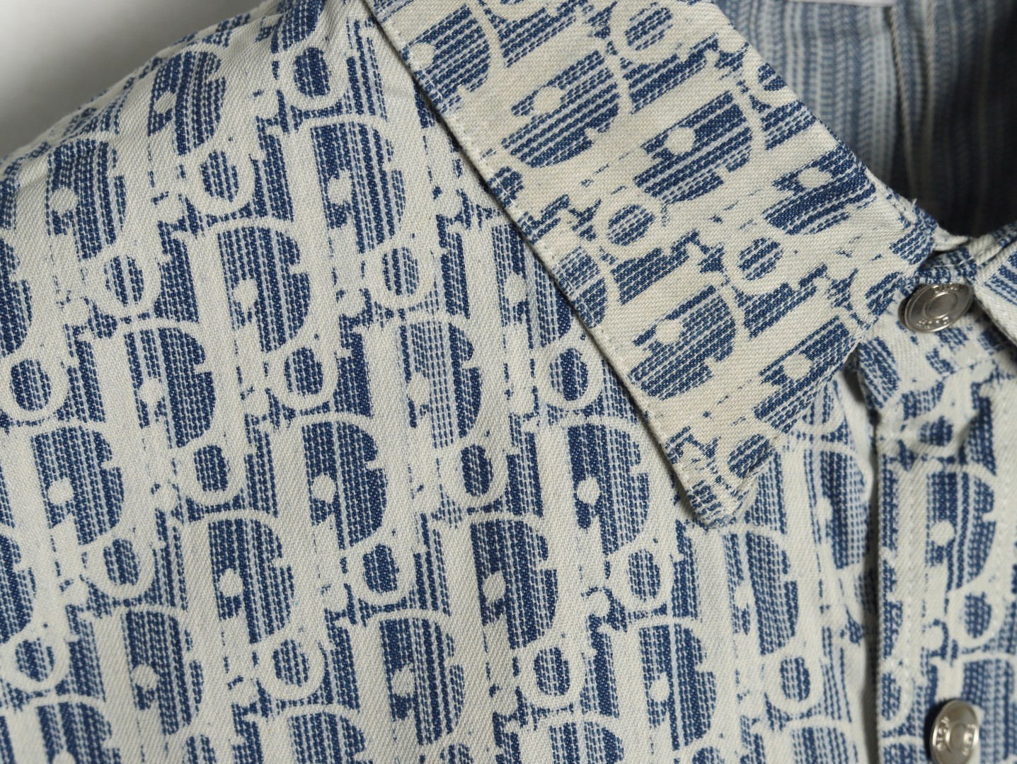 D*or short-sleeved shirts