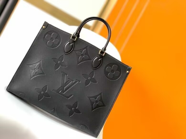 LV OnTheGo GM M44929 16.1 x 13.4 x 7.5inches