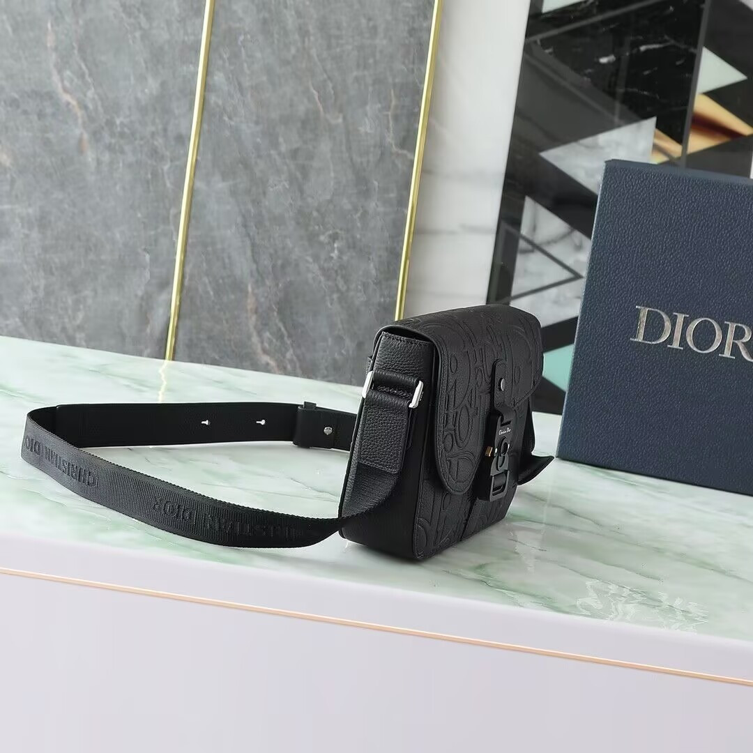 D*or small saddle messenger bag with flap 23x18x6cm
