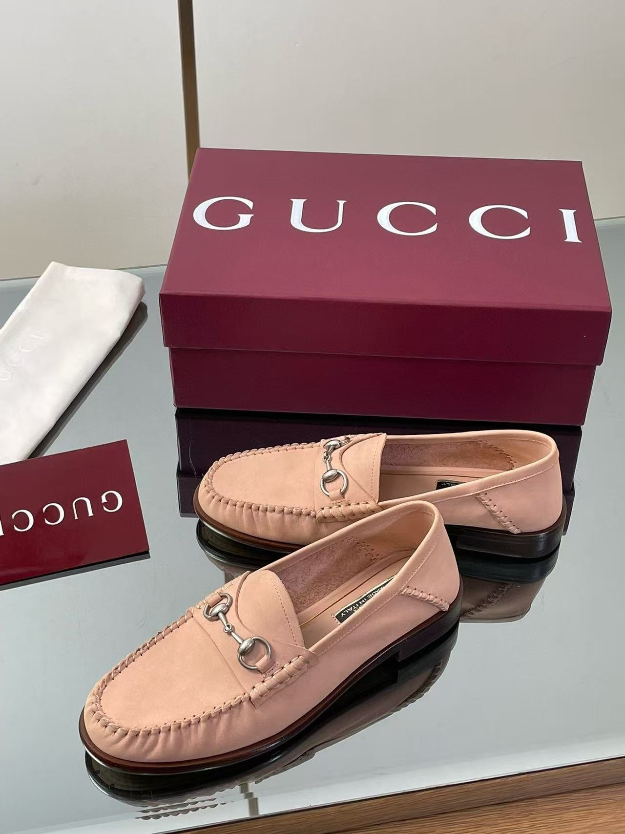 ua G*u*i gigi loafer