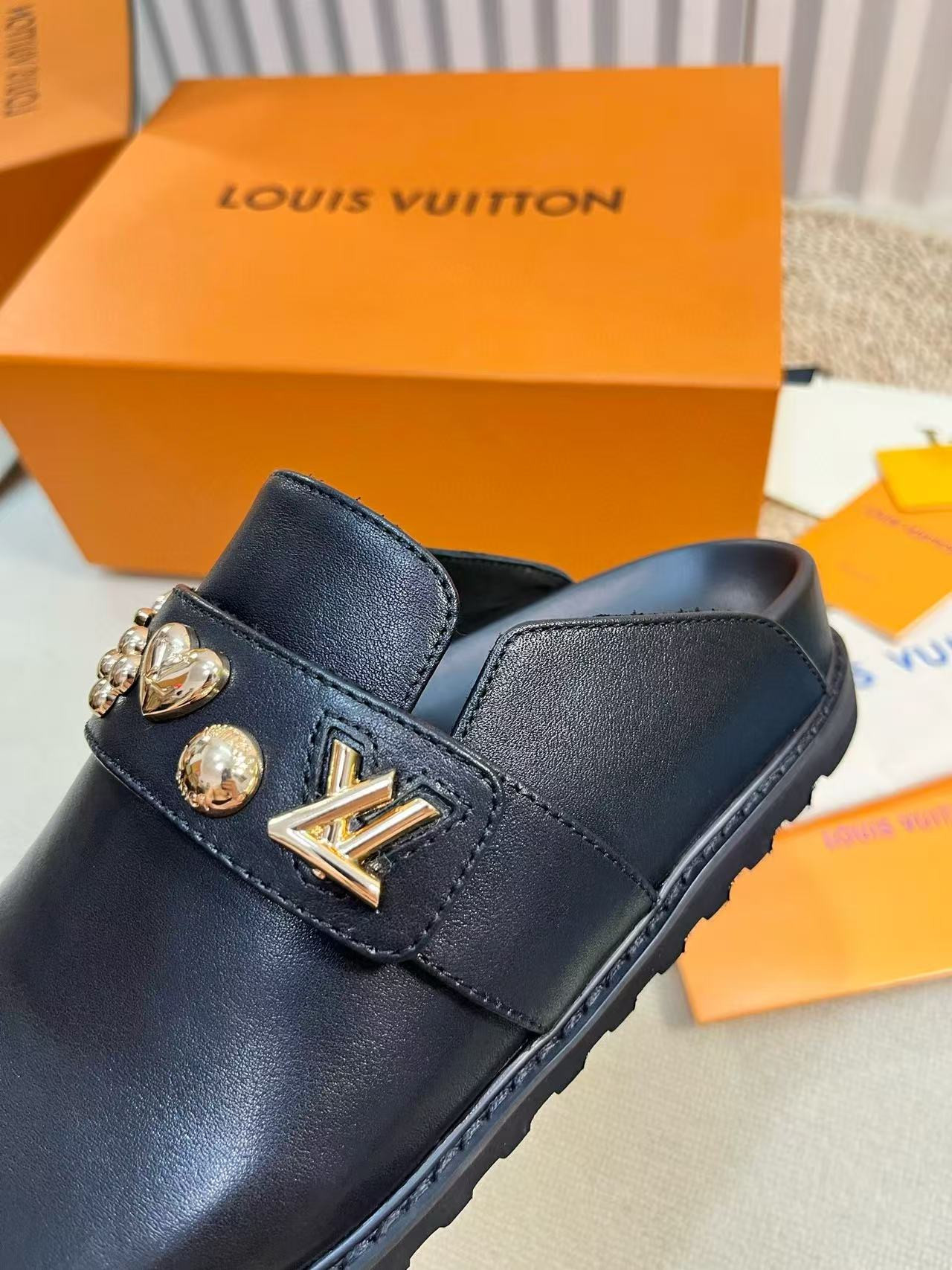 UA LV Capri Mule