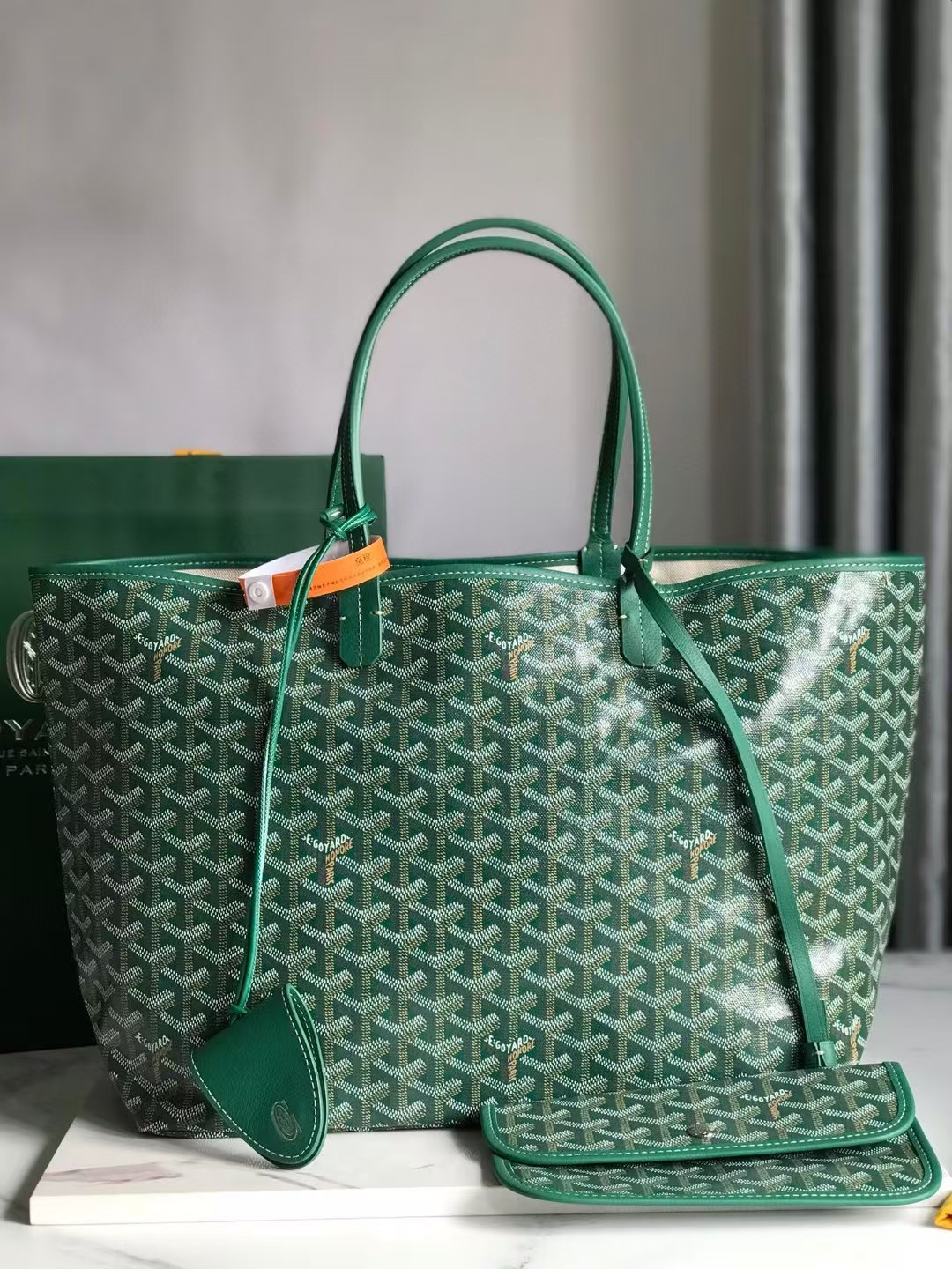 Go*ard small saint l0*is bag 28 cm x 15 cm x 34 cm