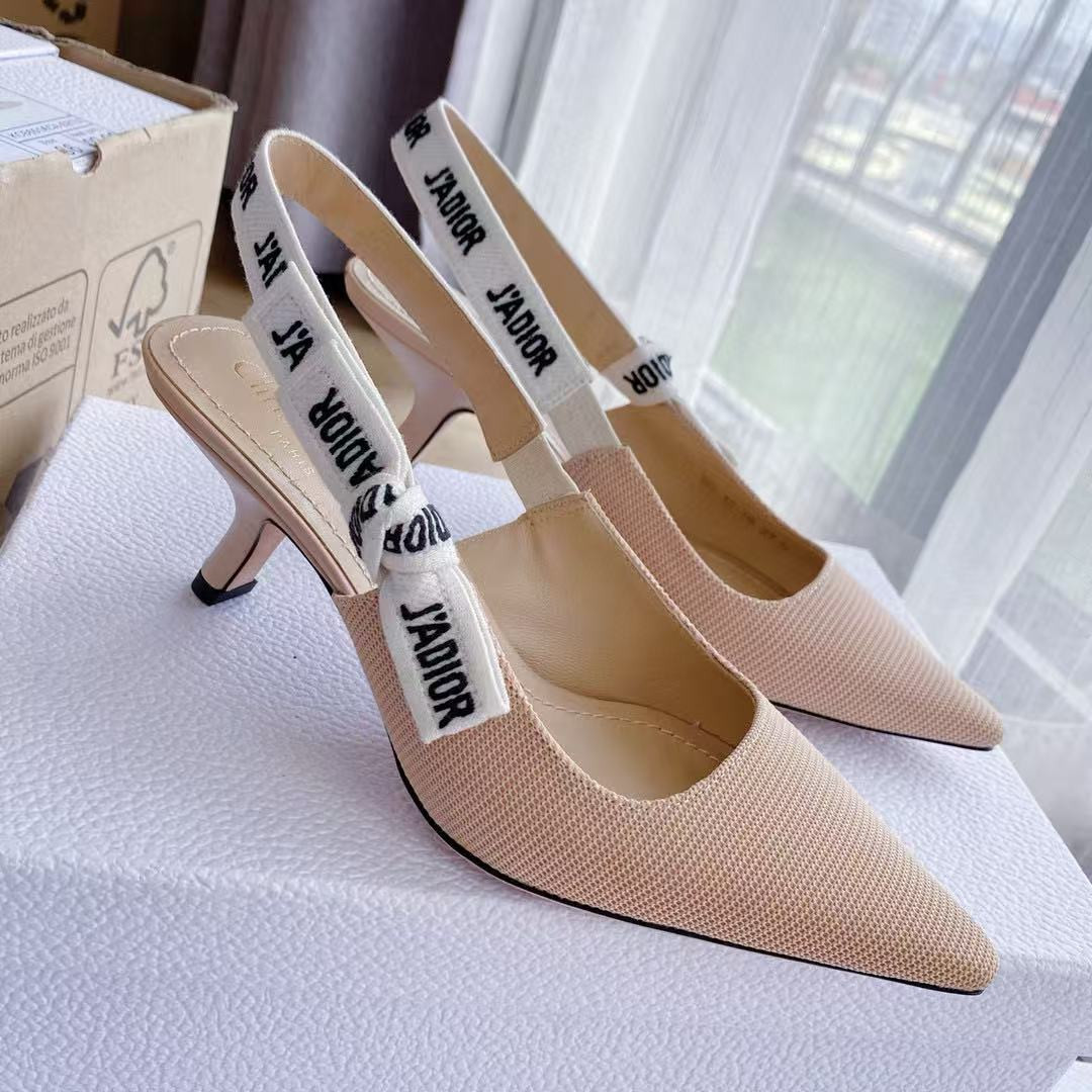 ua D*or j'aD*or slingback pump