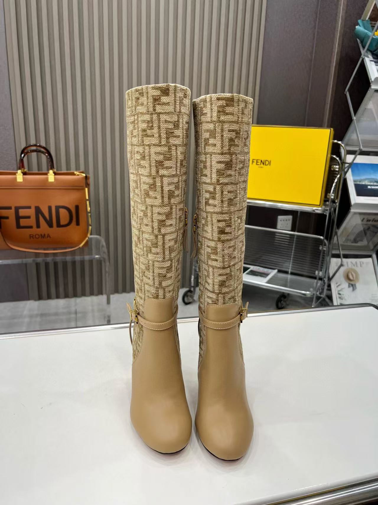 ua F**di boots