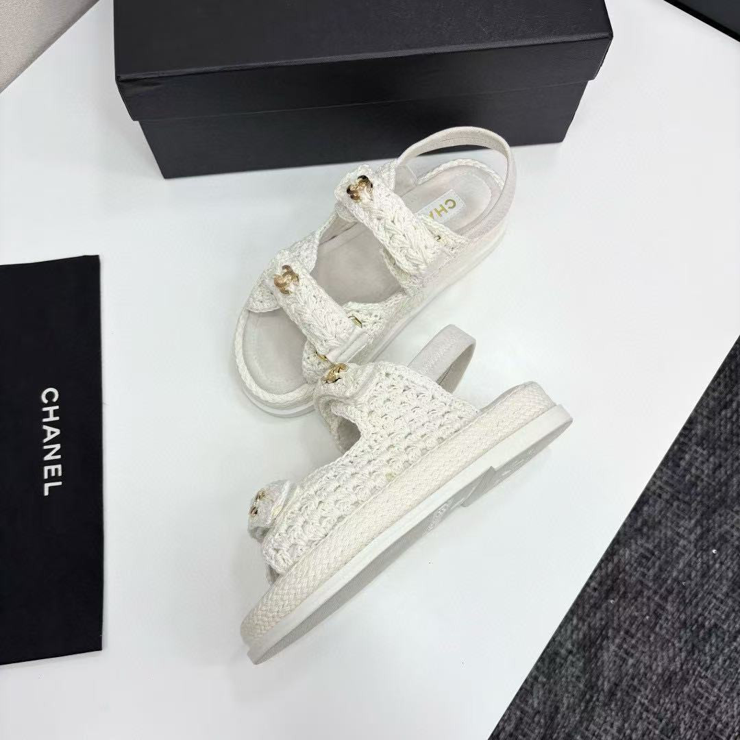 ua Ch*el sandals