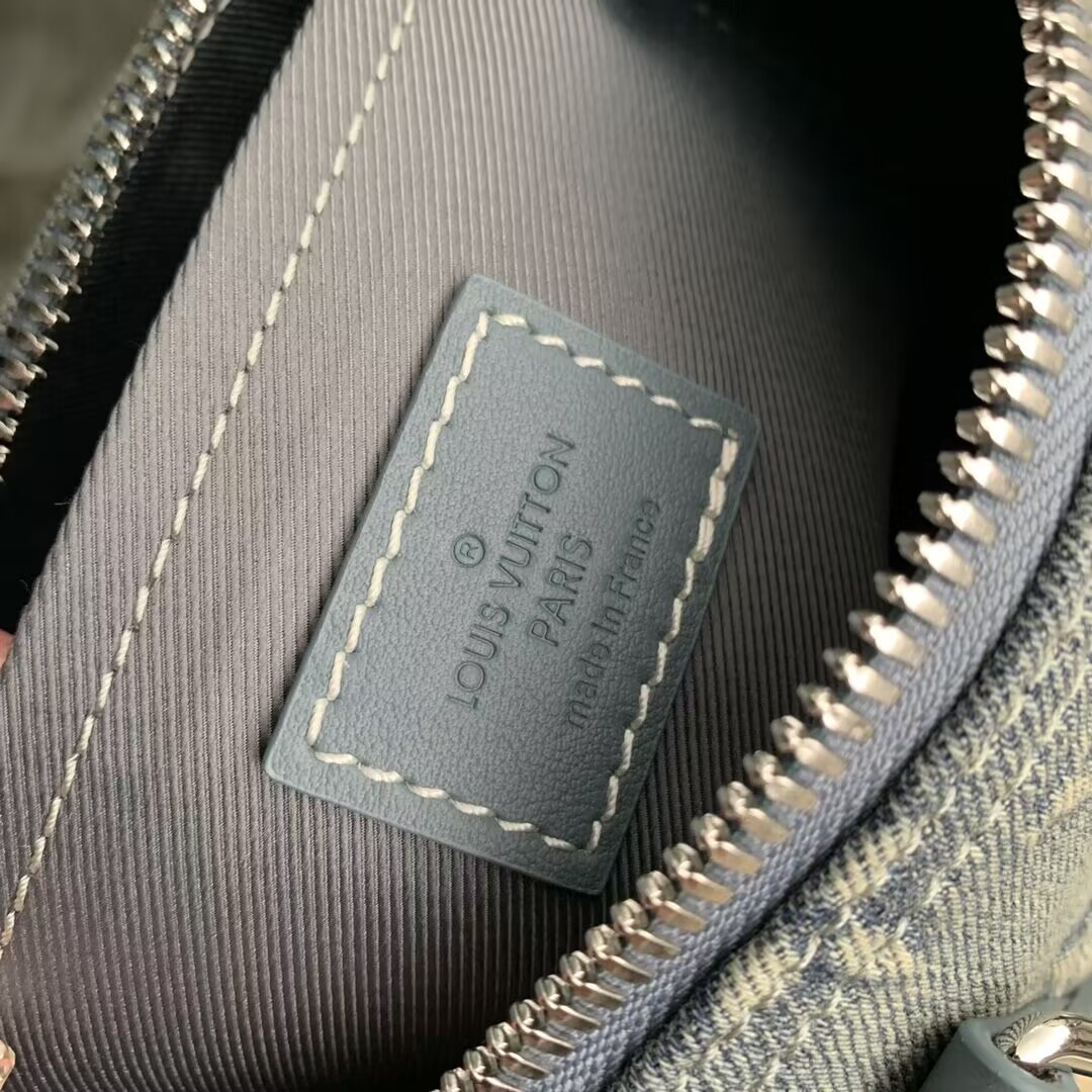 LV Keepall Bandoulière 25 M22762 25 x 15 x 11 cm