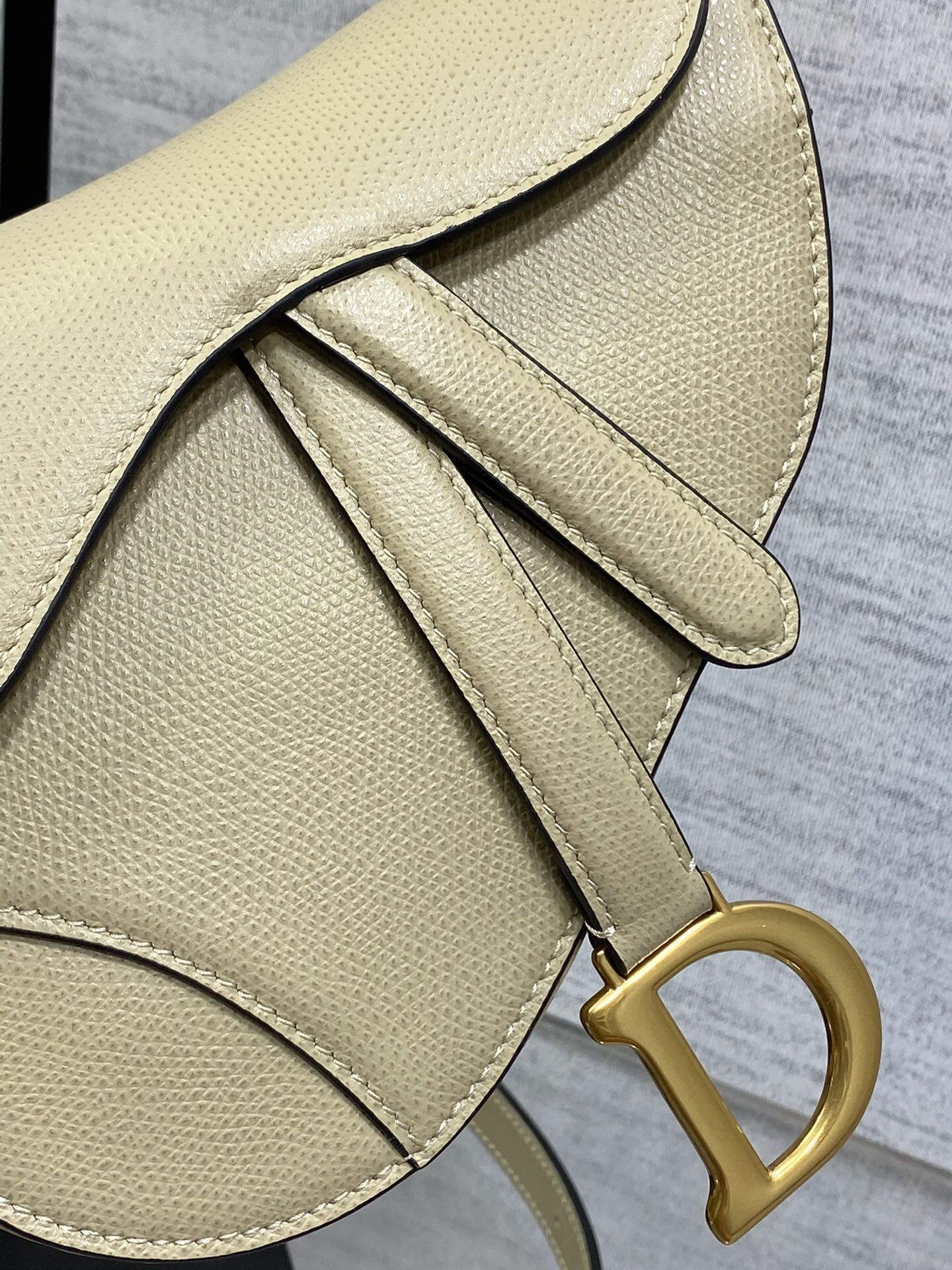 D*or saddle bag 25.5 x 20 x 6.5cm
