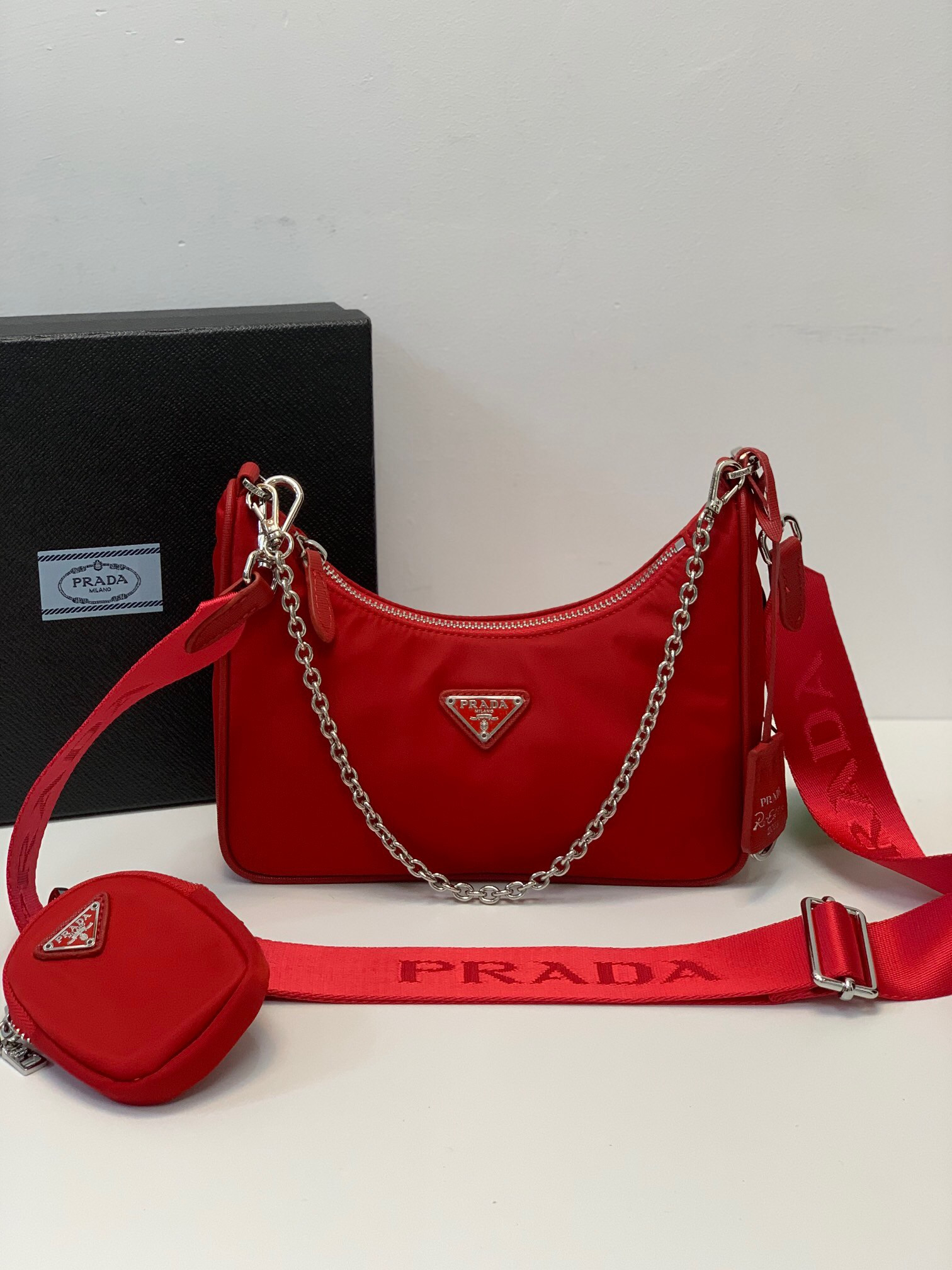 Pra*a re-edition 2005 re-nylon bag red