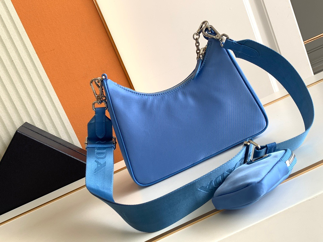 Pra*a re-edition 2005 re-nylon bag blue