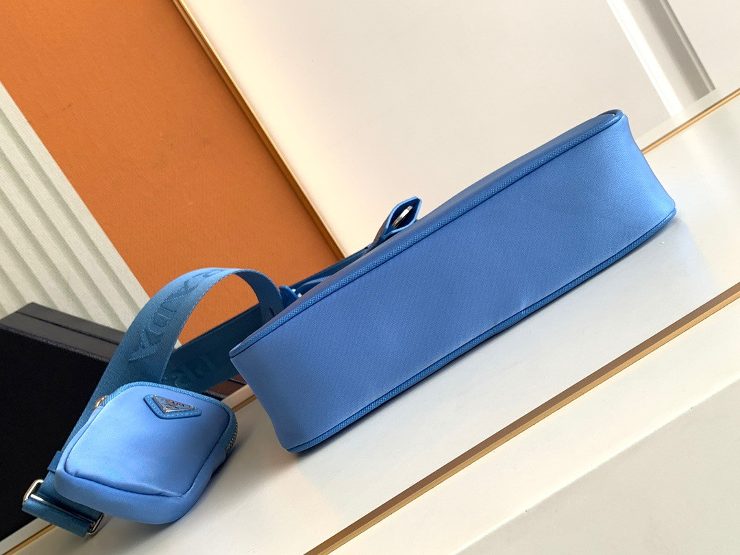 Pra*a re-edition 2005 re-nylon bag blue