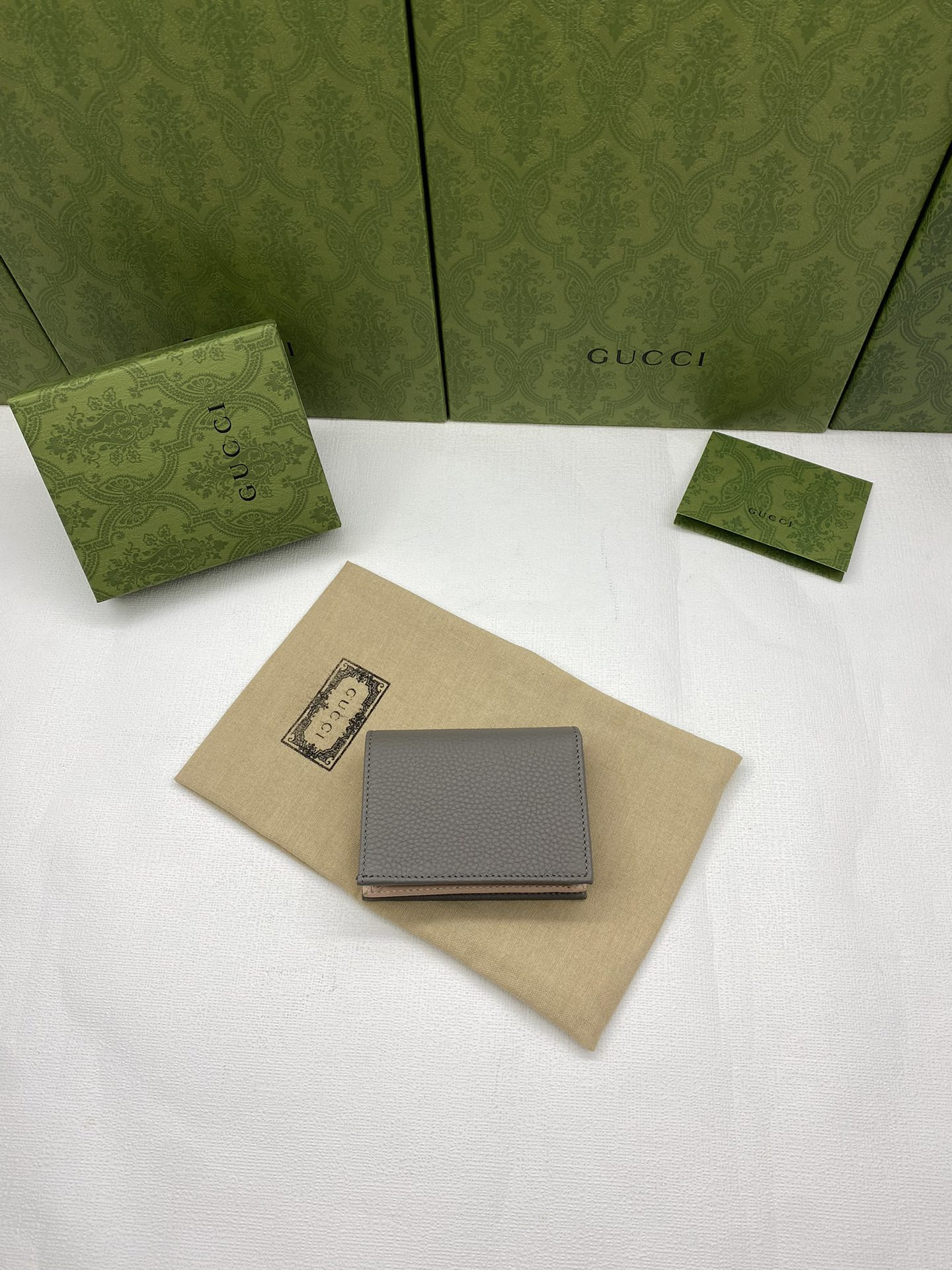 G*u*i huhu card wallet 11x8.5x3cm