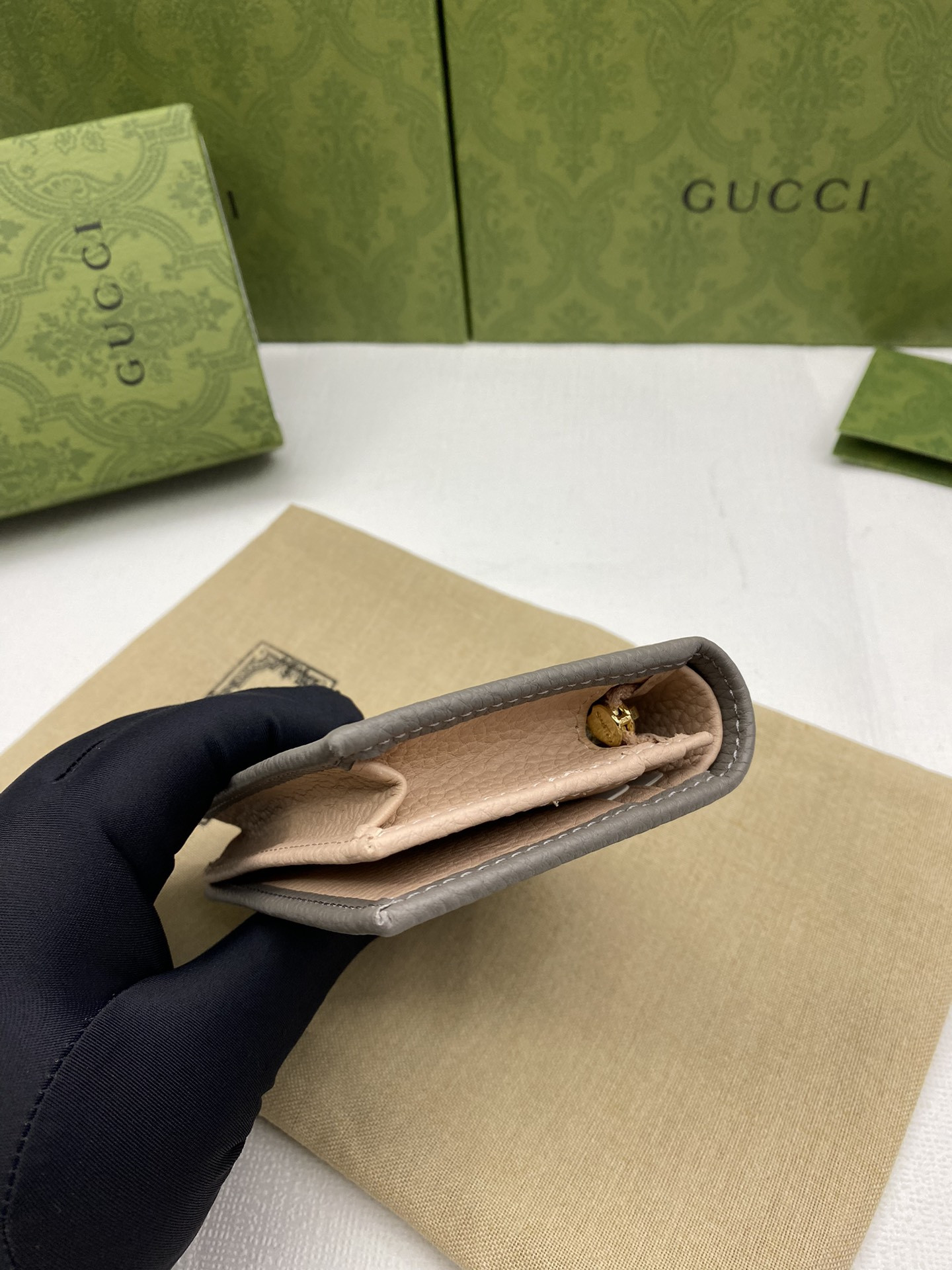 G*u*i huhu card wallet 11x8.5x3cm