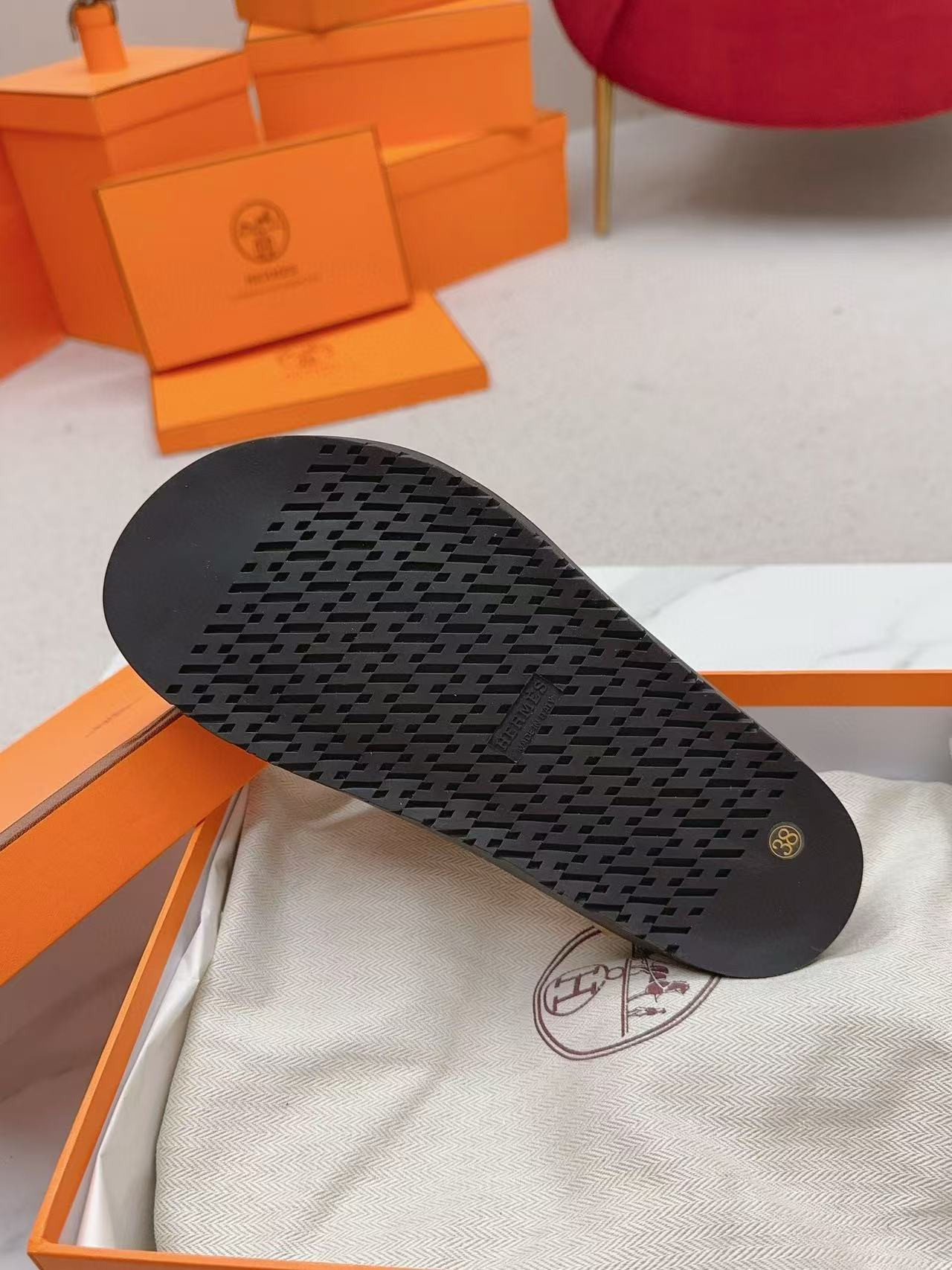 UA Hermès Chypre sandal