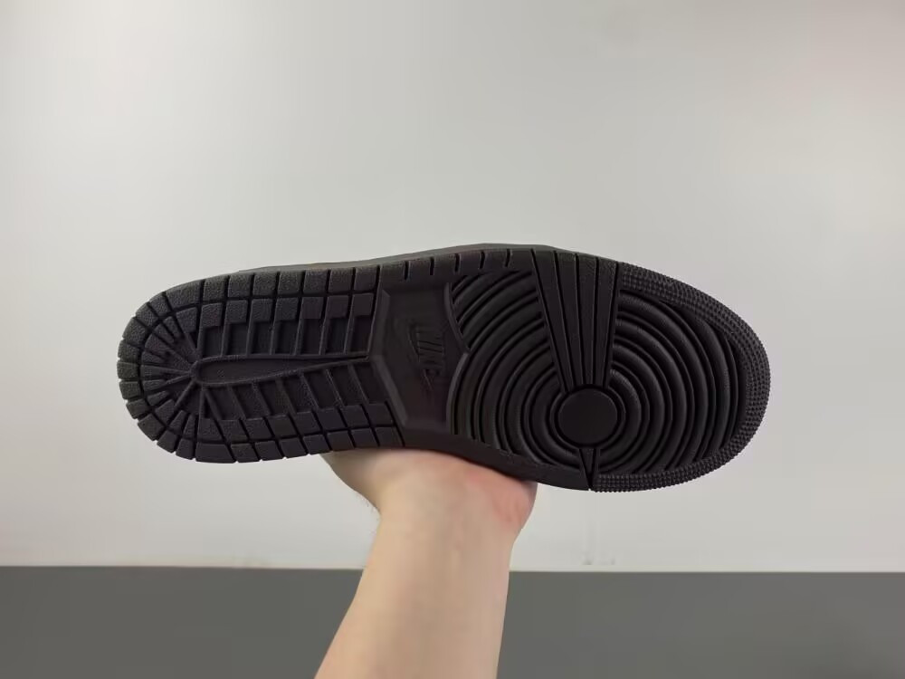 UA Travis Scott x Air Jordan 1 Low OG Velvet Brown