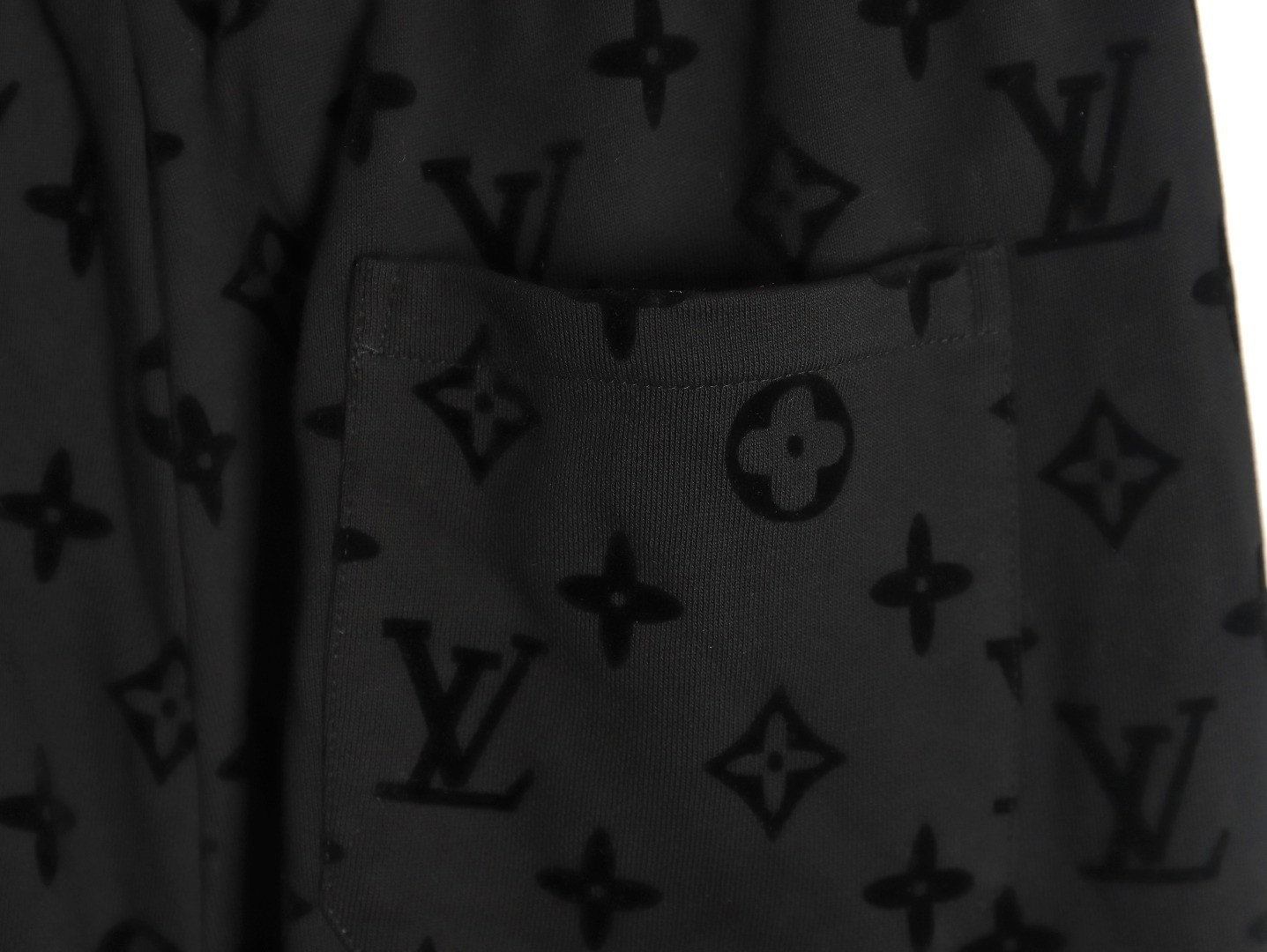 l0*is V*t0n lv 24fw pants