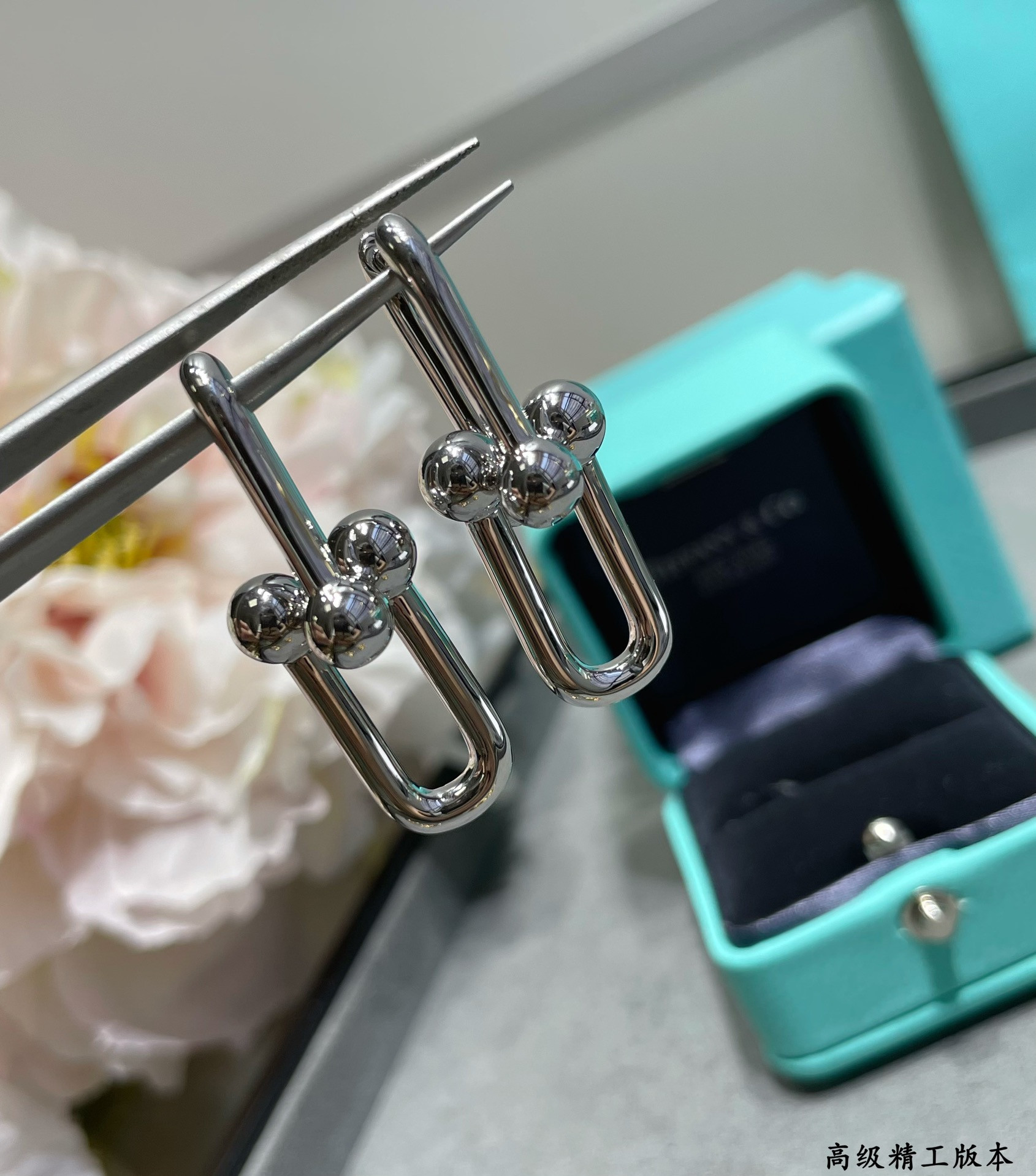 T*f*ny & co. polished stirrup double hoop earrings