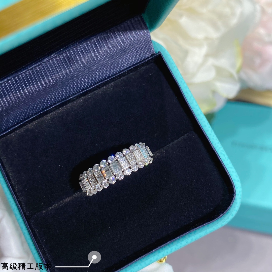 t*f*ny & co. triple-row Di*m*nd eternity ring ag925