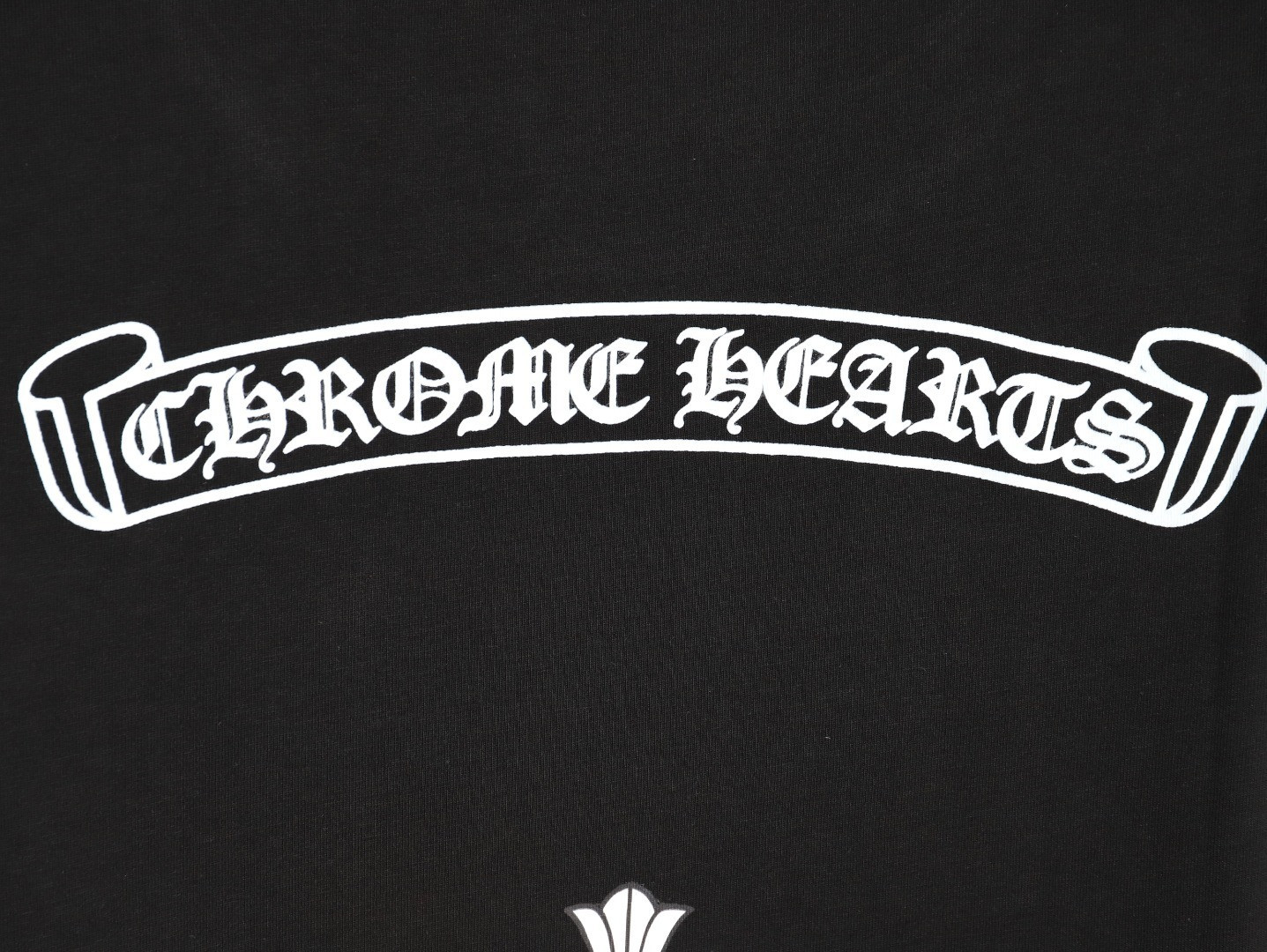 Ch**me He**ts 25fw long-sleeved t-shirt