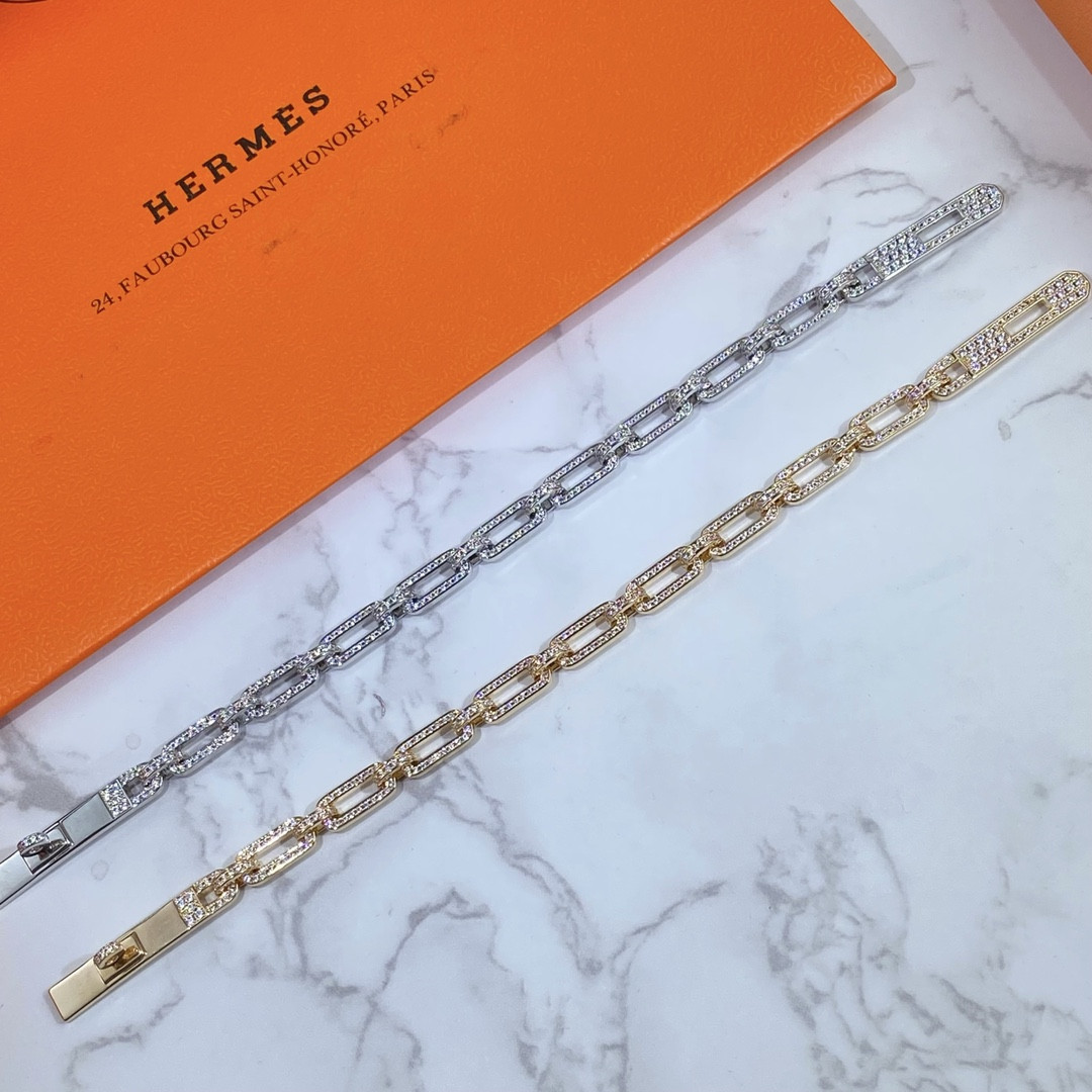 hermès fully Di*m*nd-encrusted kelly bracelet