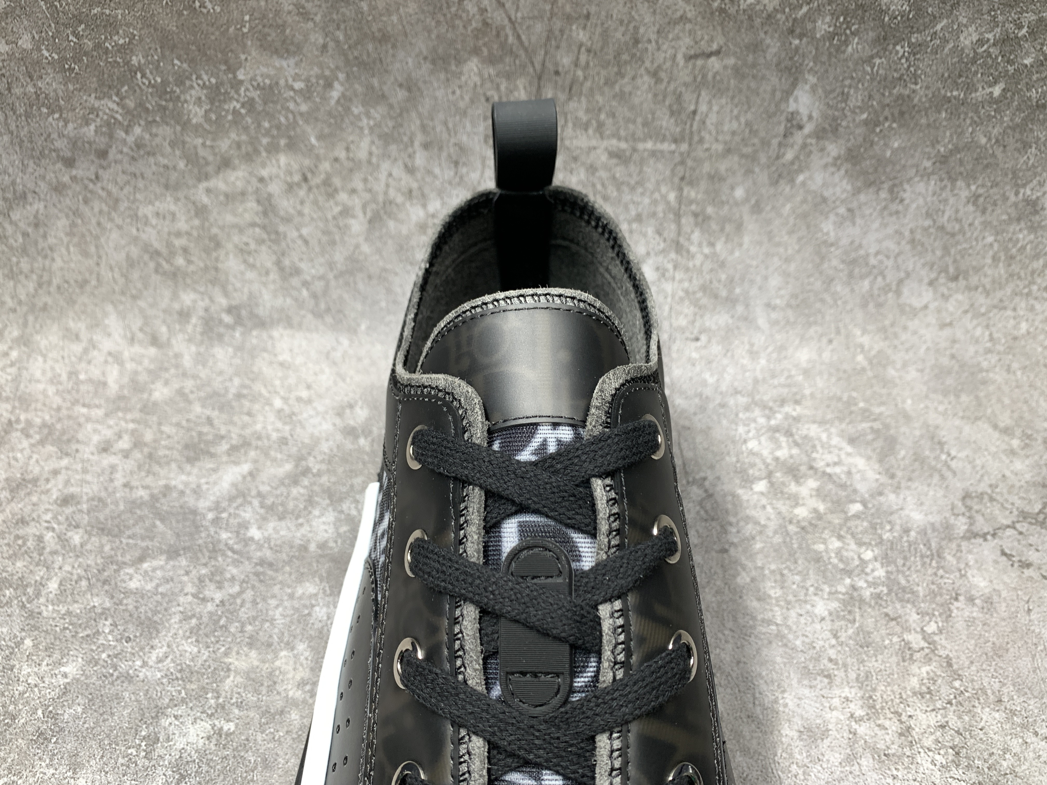 D*or b23 low top canvas oblique black