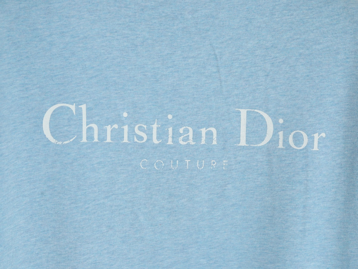 D*or short-sleeved t-shirt