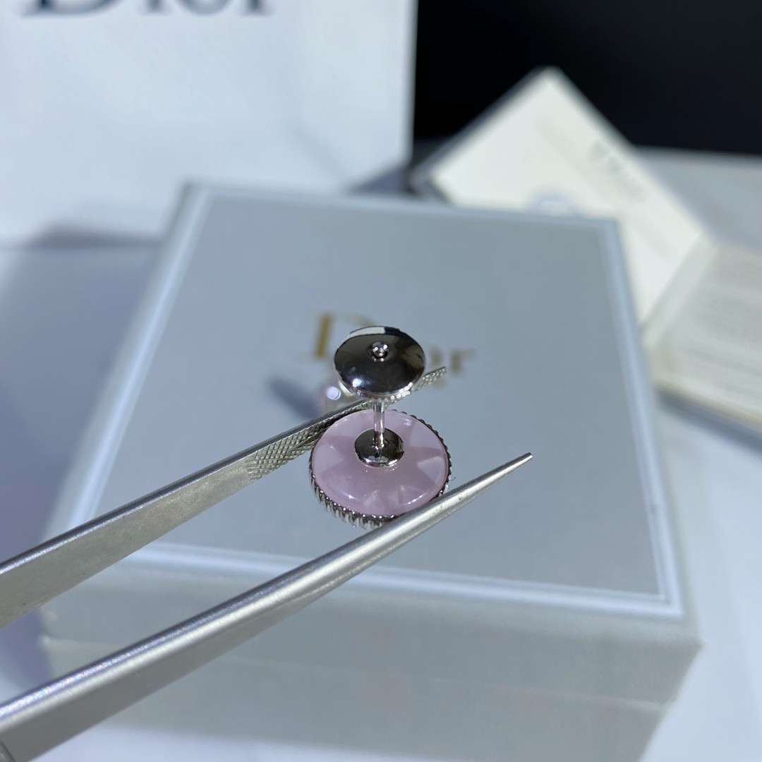 D*or compass stud earrings