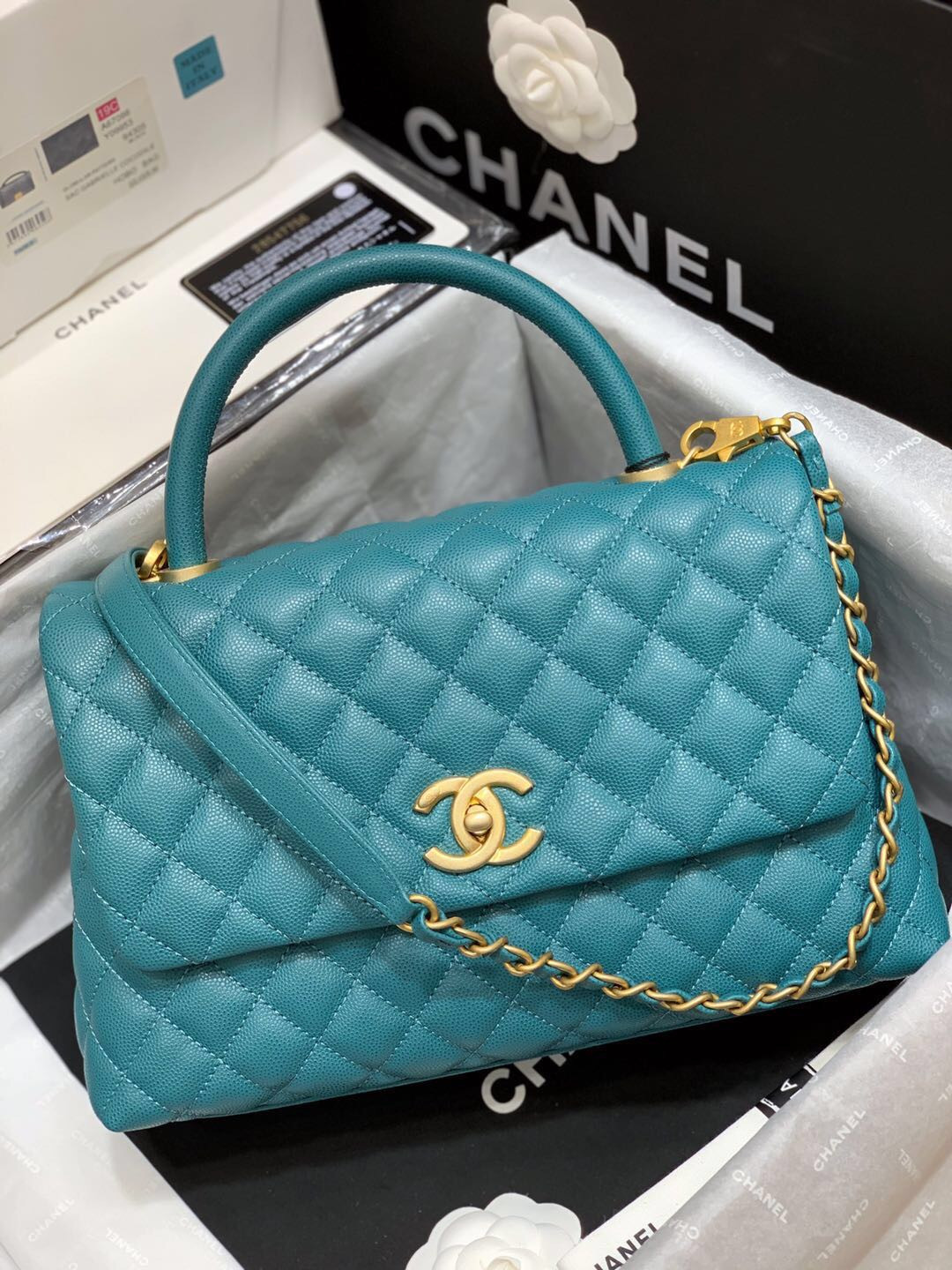 Ch*el coco handle bag medium 28cm