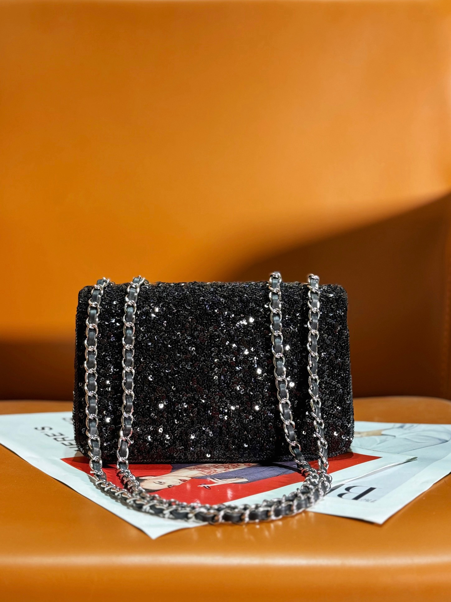 Ch*el sequin flap bag 20cm