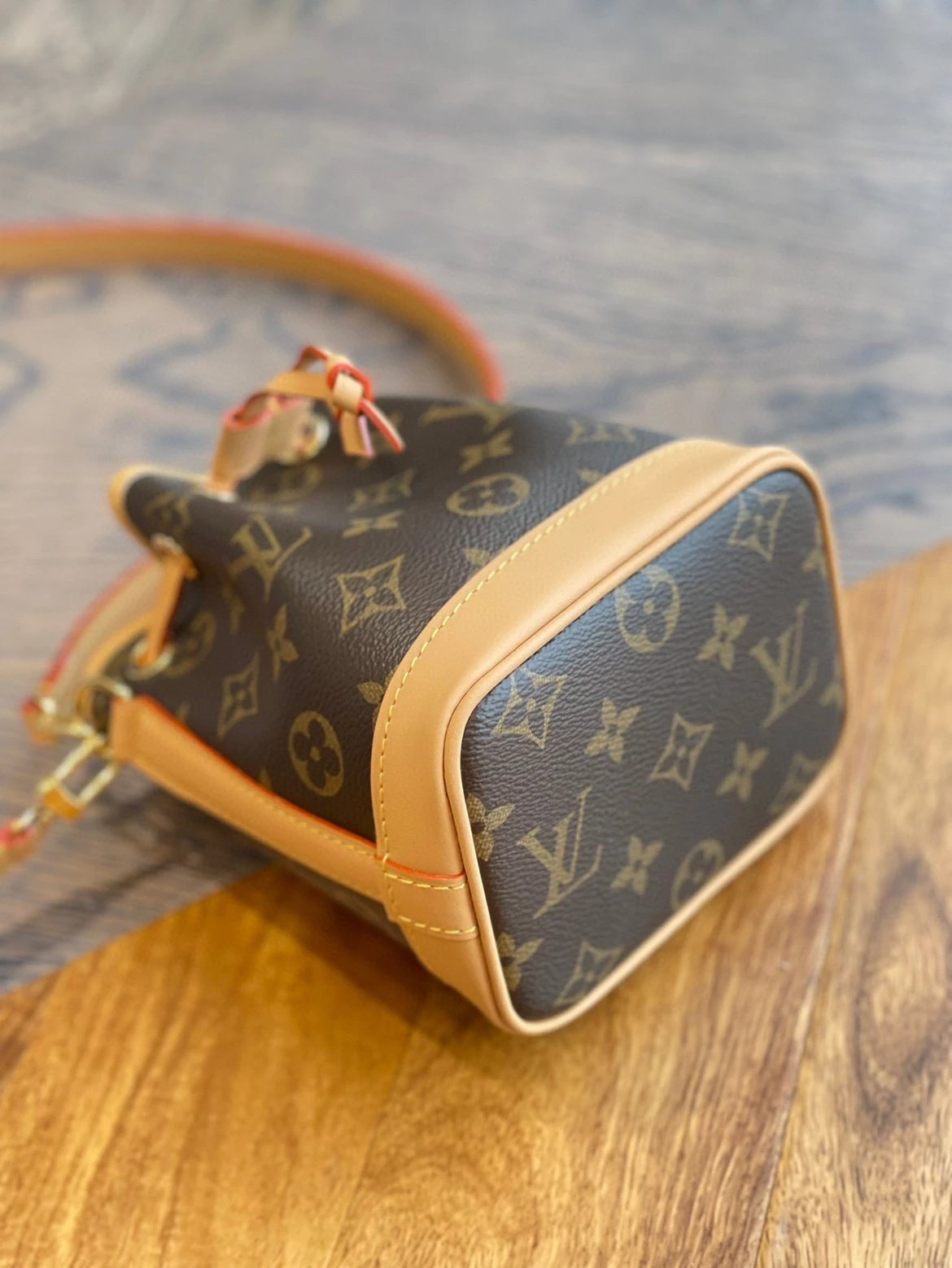 LV NANO NOE M81266